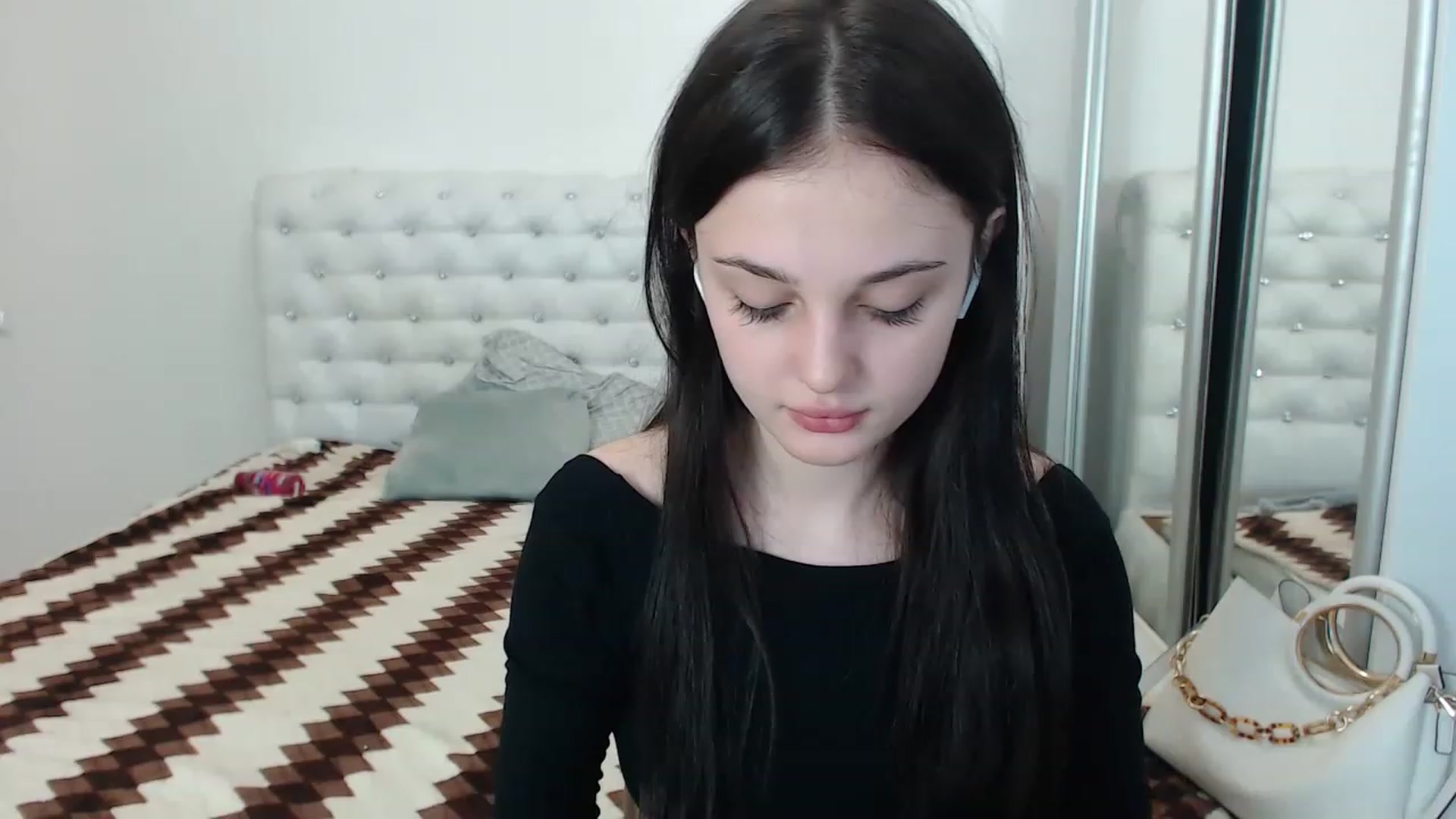 Gallery image thumbnail from Gigii_ulala_'s myfreecams stream on, 08/09/2023, 09:21 image 8 of 20