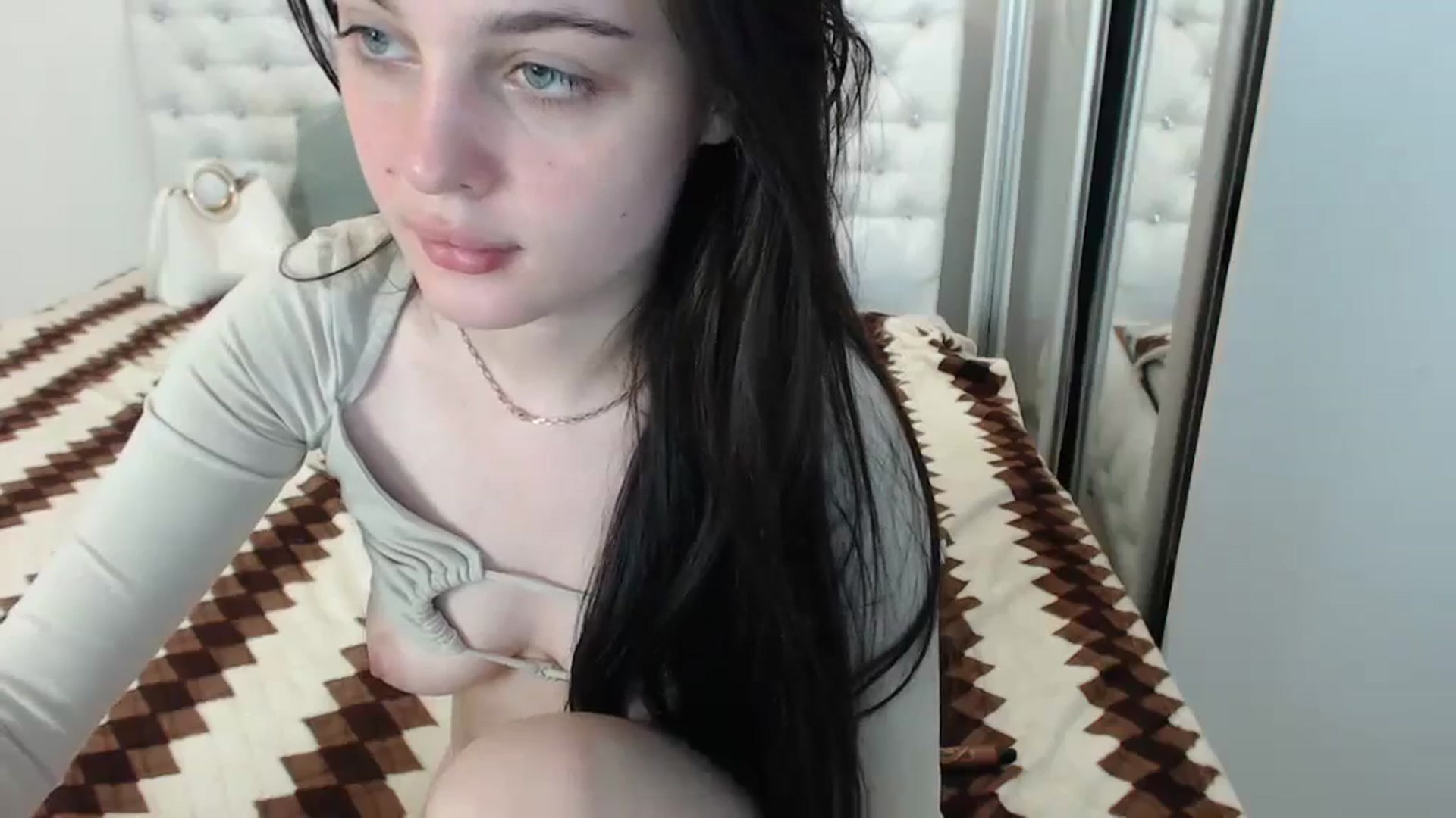 Gallery image thumbnail from Gigii_ulala_'s myfreecams stream on, 09/12/2023, 14:02 image 18 of 20