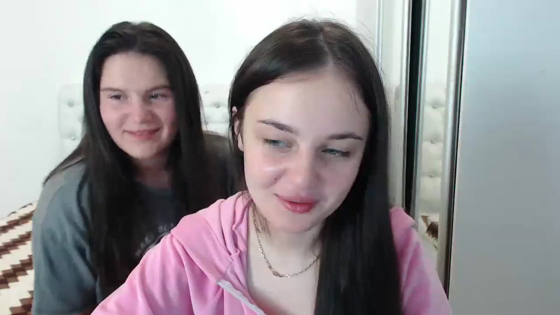 Gallery image thumbnail from Gigii_ulala_'s myfreecams stream on, 09/14/2023, 08:52 image 4 of 20