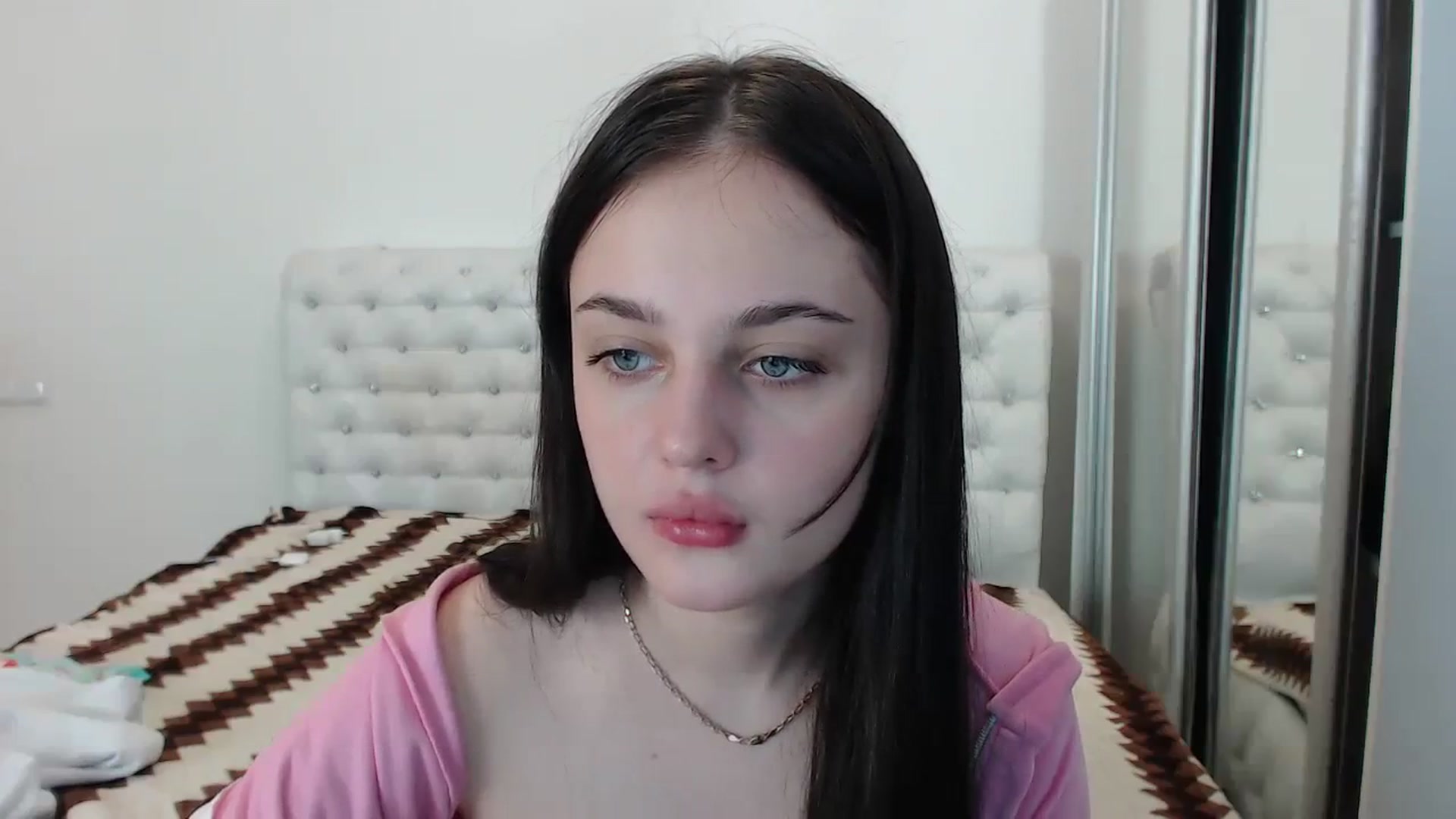 Gallery image thumbnail from Gigii_ulala_'s myfreecams stream on, 09/17/2023, 09:45 image 8 of 20