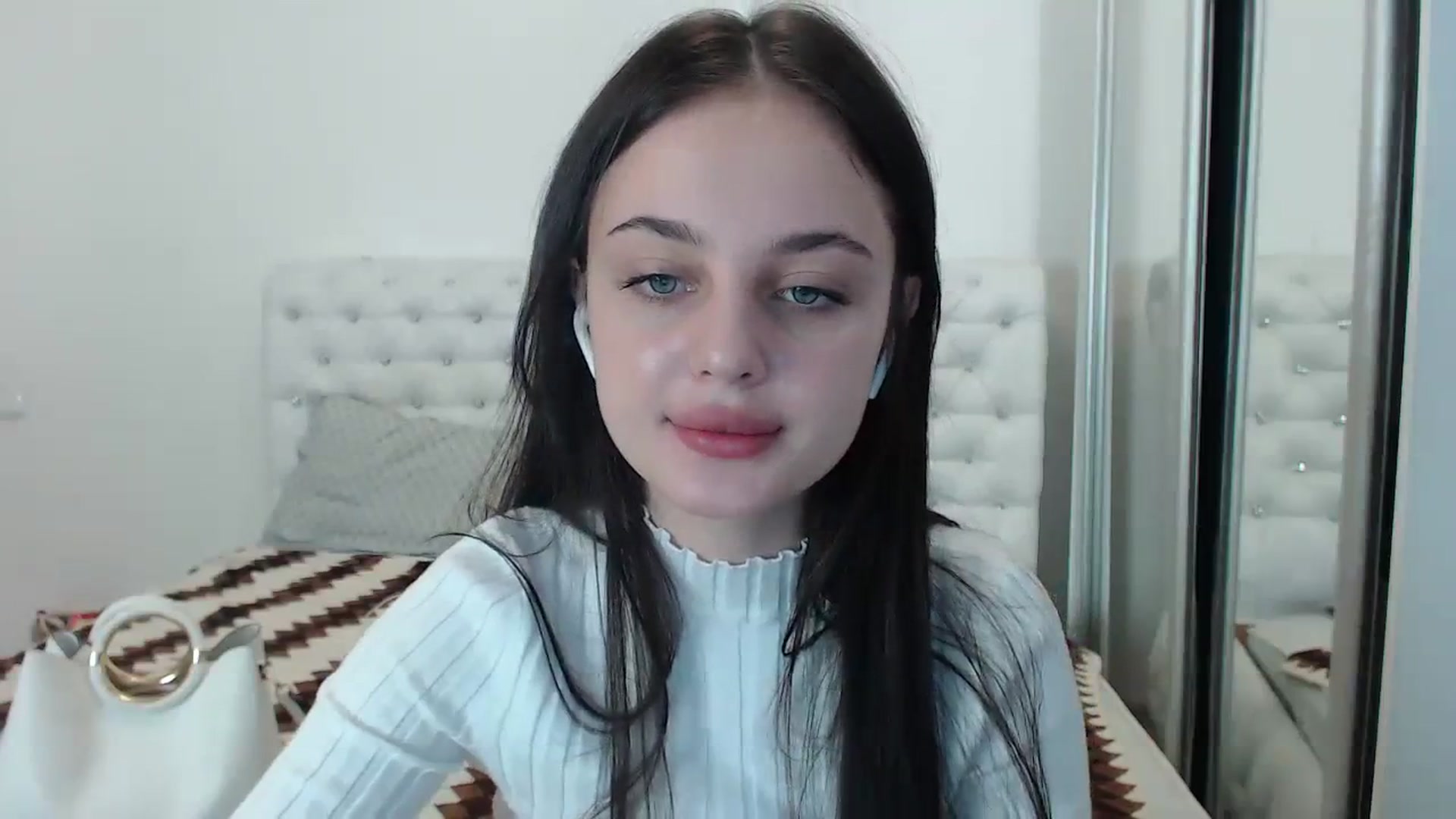 Gallery image thumbnail from Gigii_ulala_'s myfreecams stream on, 09/20/2023, 09:45 image 15 of 20
