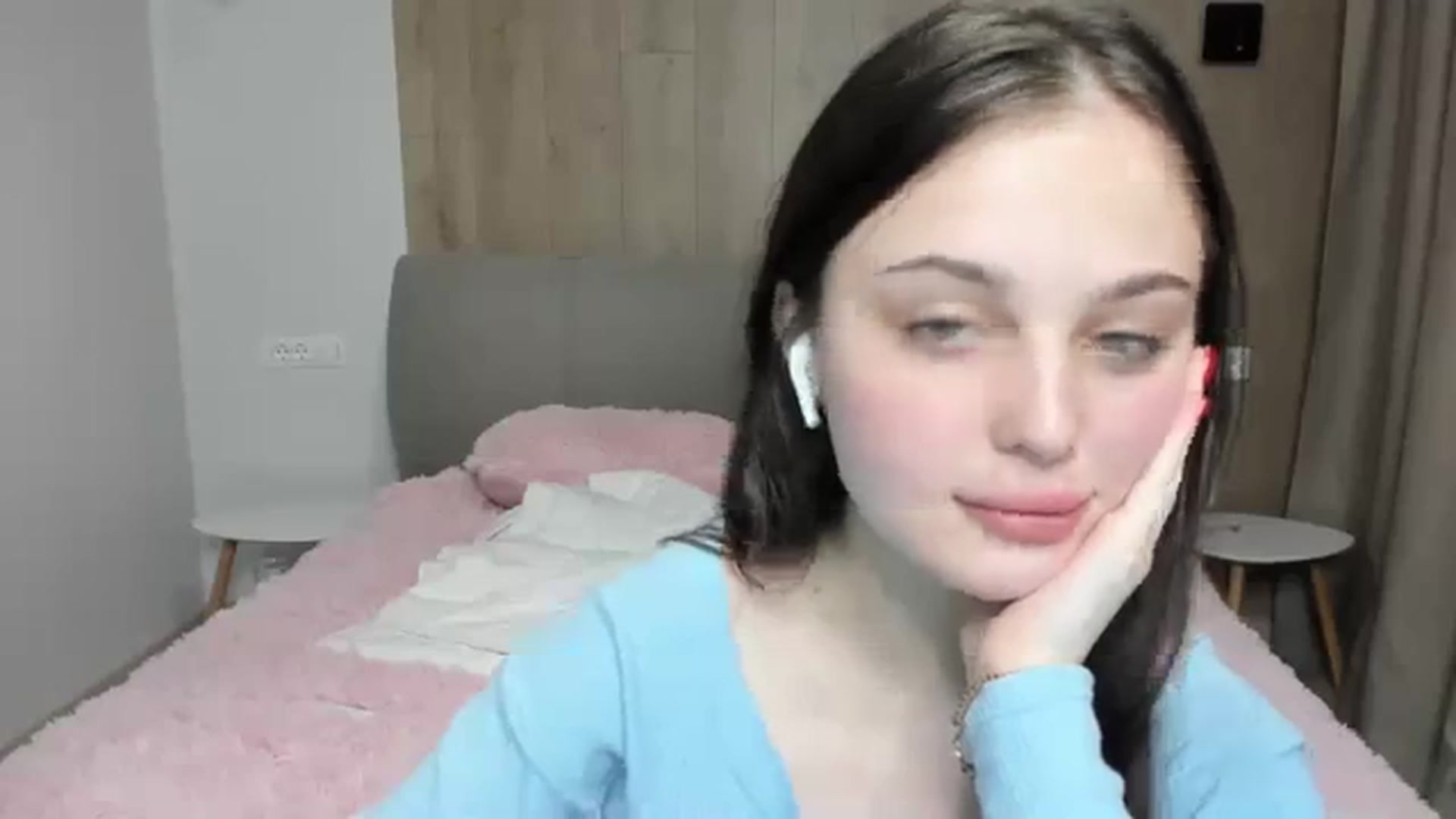 Gallery image thumbnail from Gigii_ulala_'s myfreecams stream on, 11/17/2023, 16:29 image 3 of 20