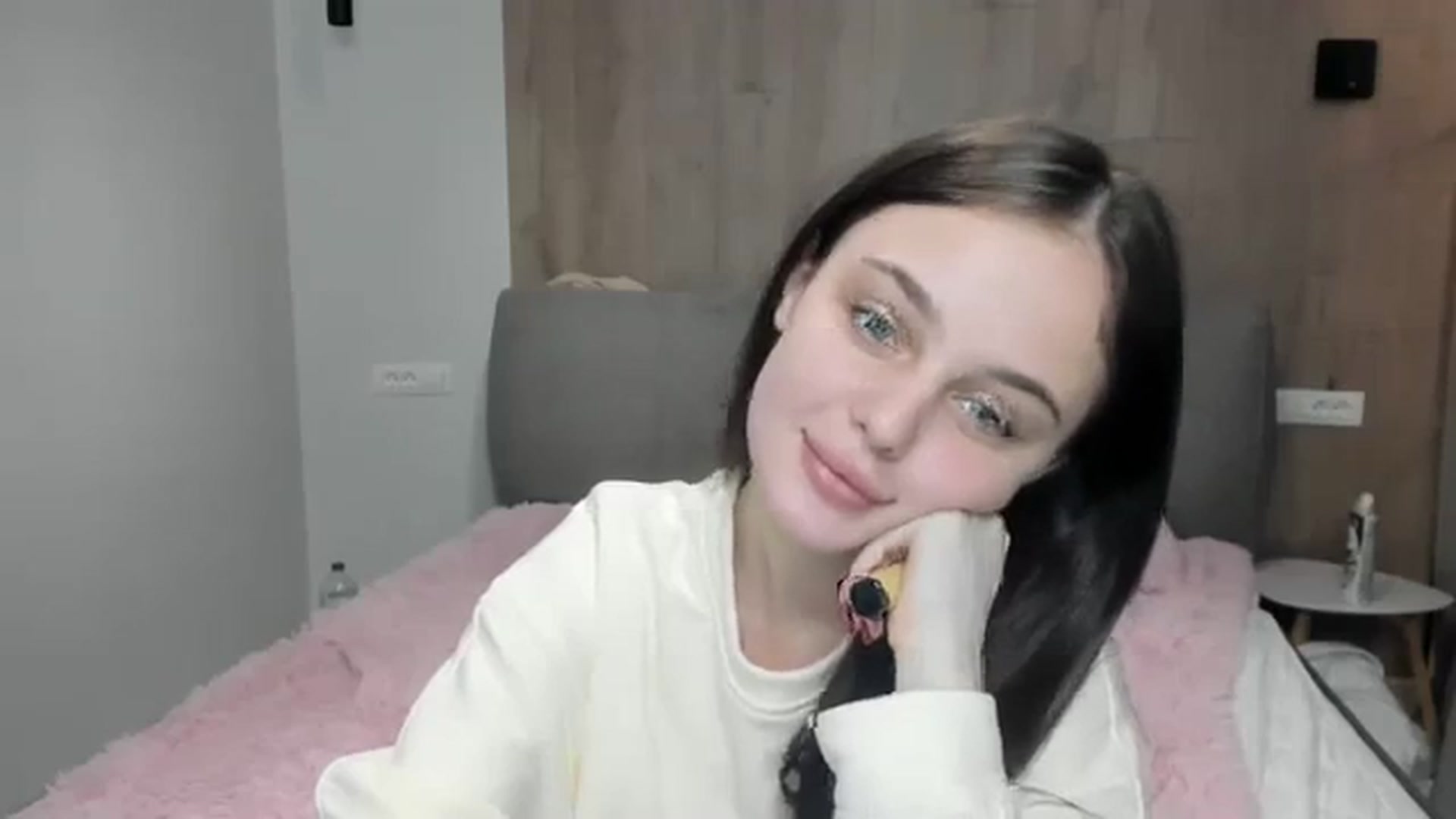 Gallery image thumbnail from Gigii_ulala_'s myfreecams stream on, 12/02/2023, 11:35 image 11 of 20