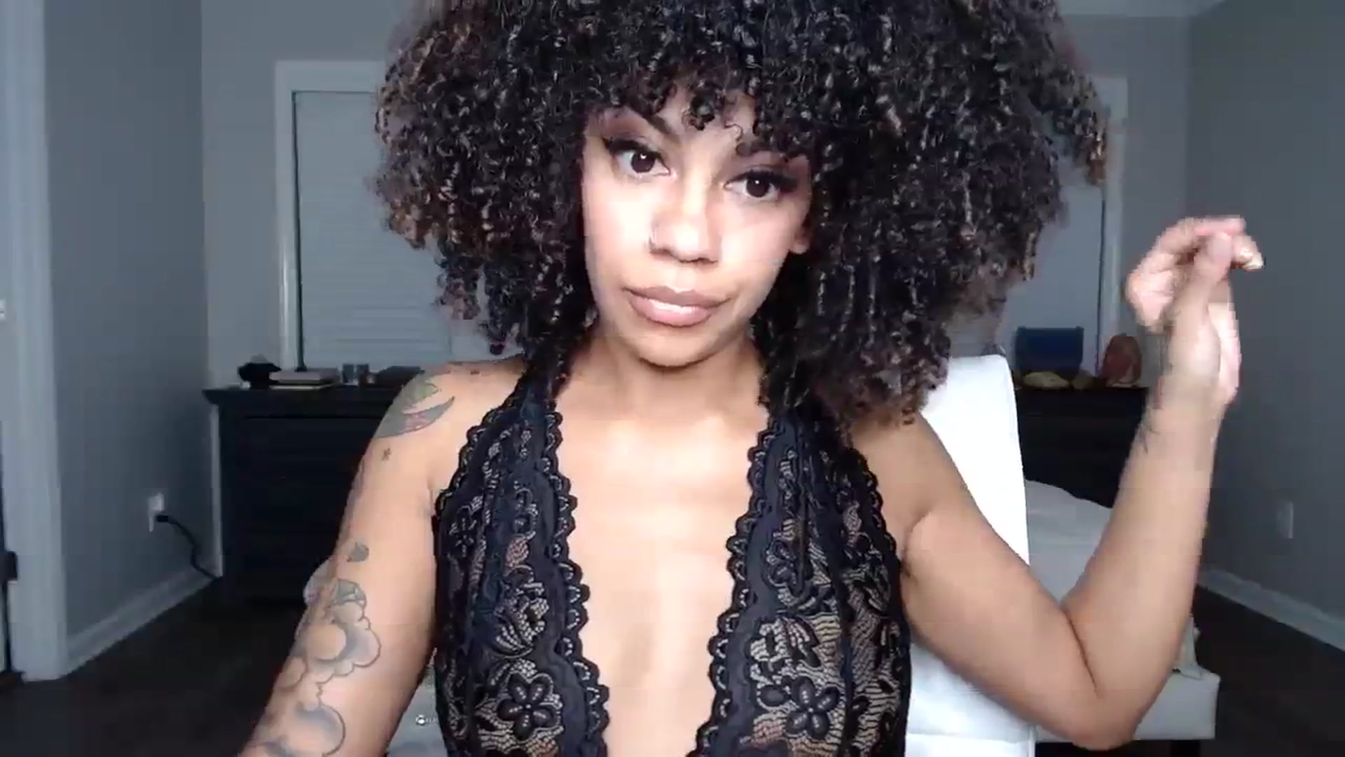 Gallery image thumbnail from GigisKittyCat's myfreecams stream on, 10/09/2023, 02:57 image 20 of 20