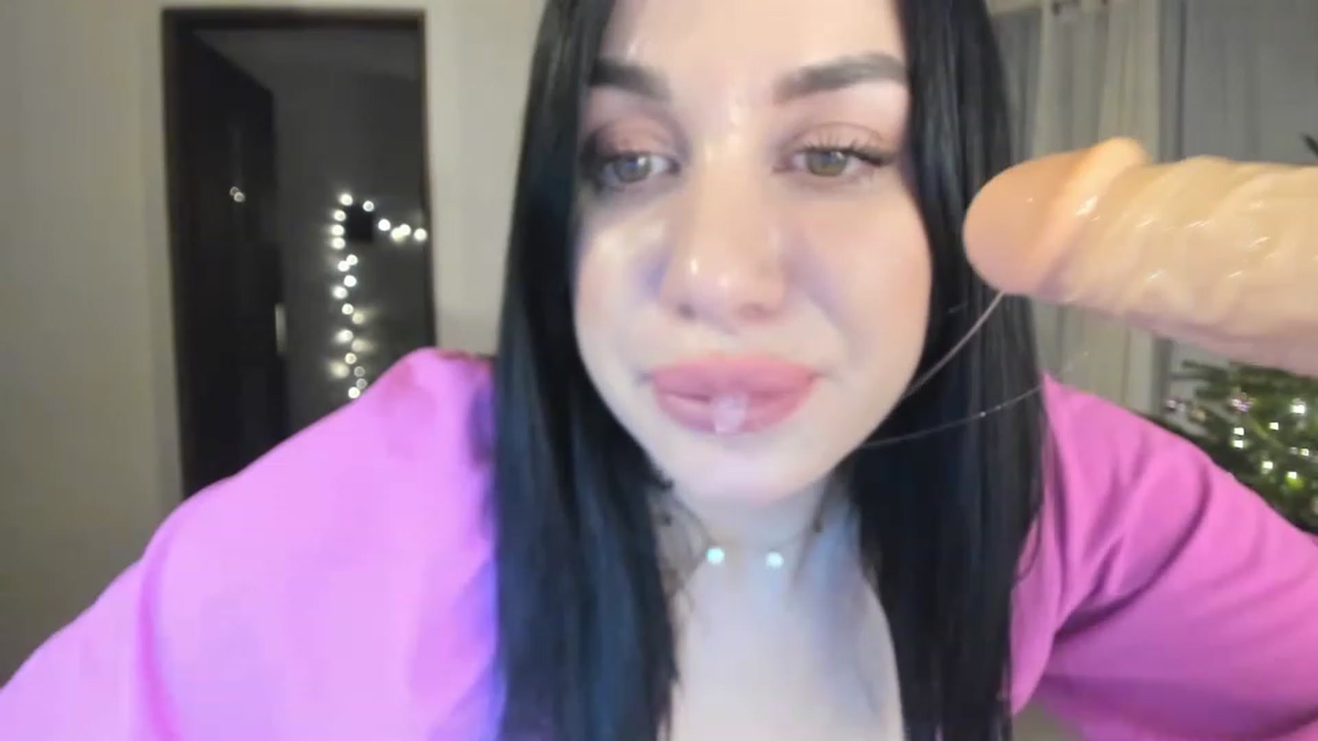 Gallery image thumbnail from GinaCandyn's myfreecams stream on, 12/26/2022, 18:18 image 13 of 20