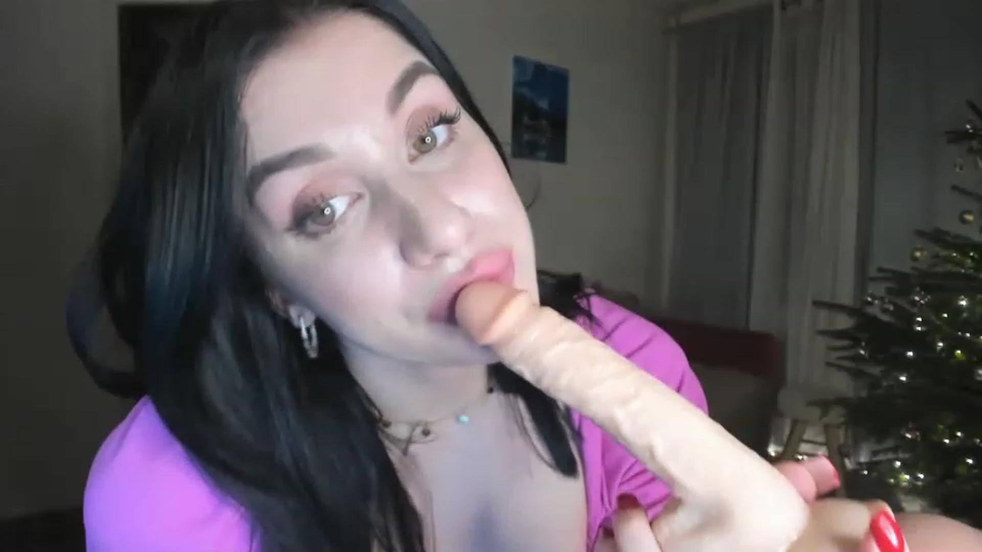 Gallery image thumbnail from GinaCandyn's myfreecams stream on, 12/26/2022, 18:18 image 16 of 20