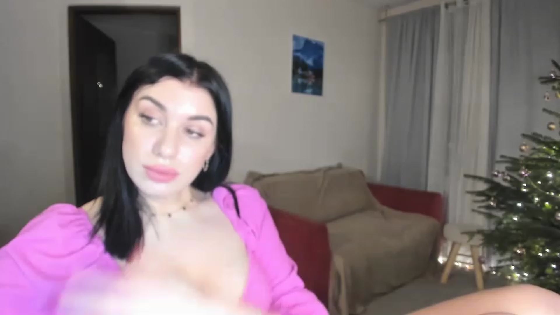 Gallery image thumbnail from GinaCandyn's myfreecams stream on, 12/26/2022, 18:18 image 19 of 20