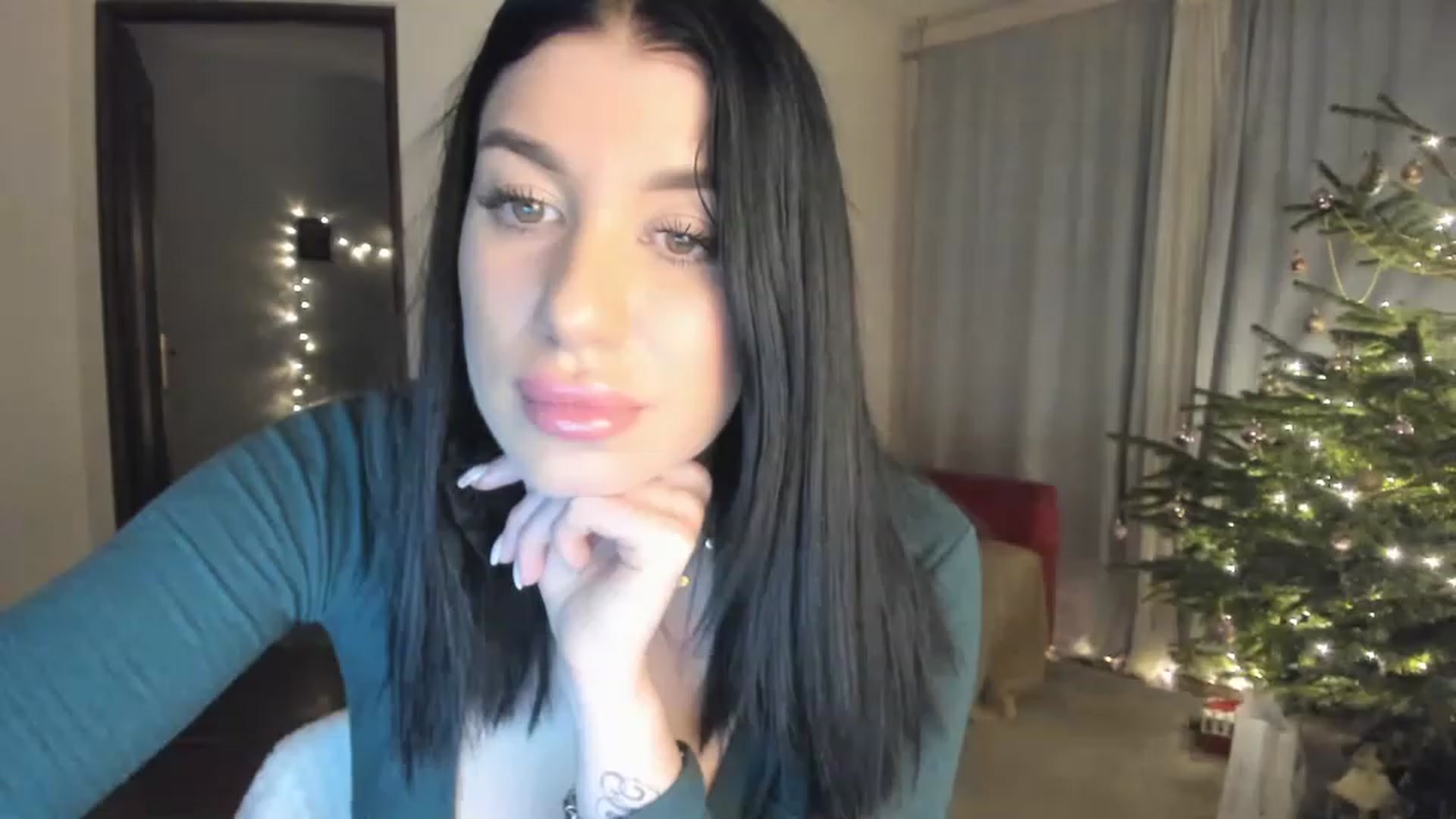 Gallery image thumbnail from GinaCandyn's myfreecams stream on, 01/08/2023, 15:25 image 15 of 20