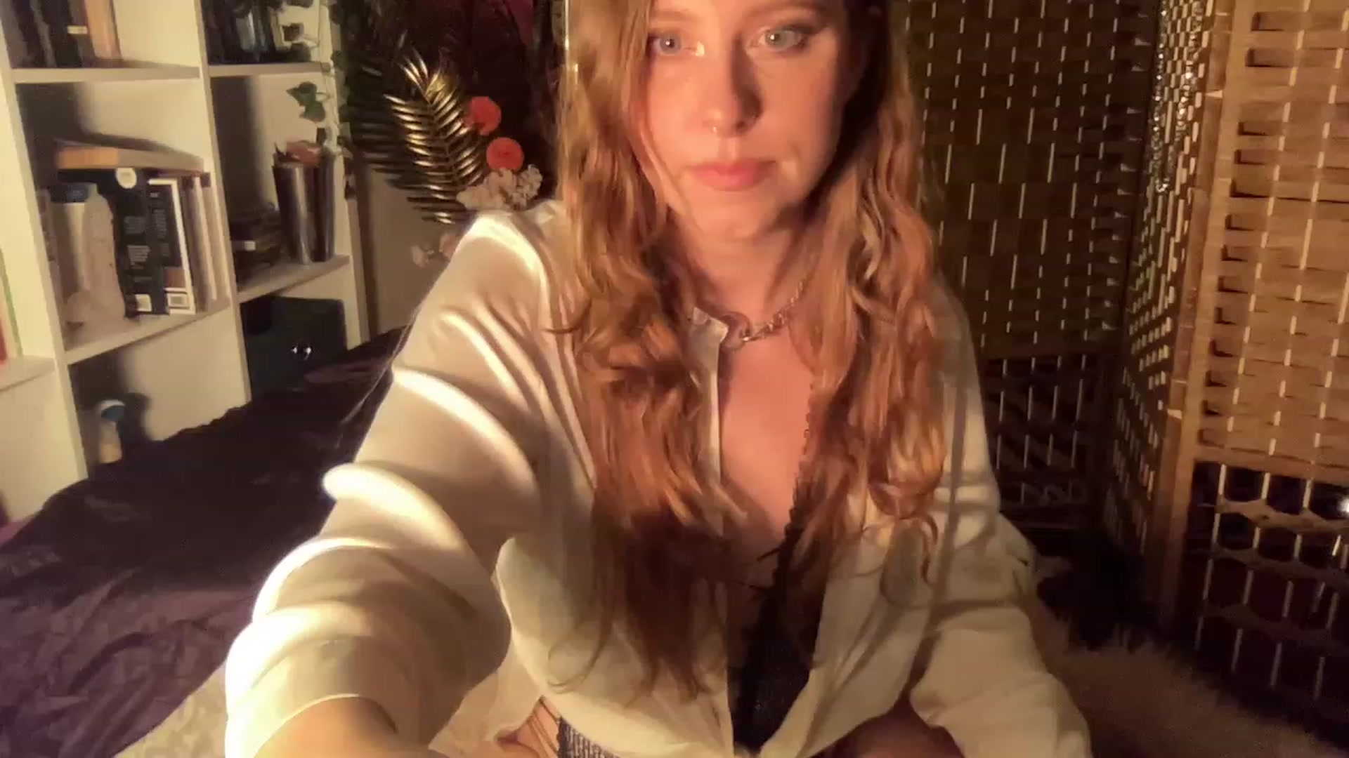 Gallery image thumbnail from GinaRabbit's myfreecams stream on, 11/28/2022, 04:46 image 17 of 20