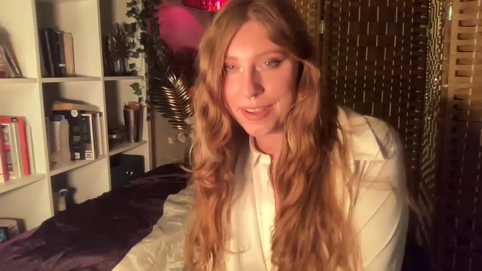 Gallery image thumbnail from GinaRabbit's myfreecams stream on, 11/28/2022, 04:46 image 12 of 20