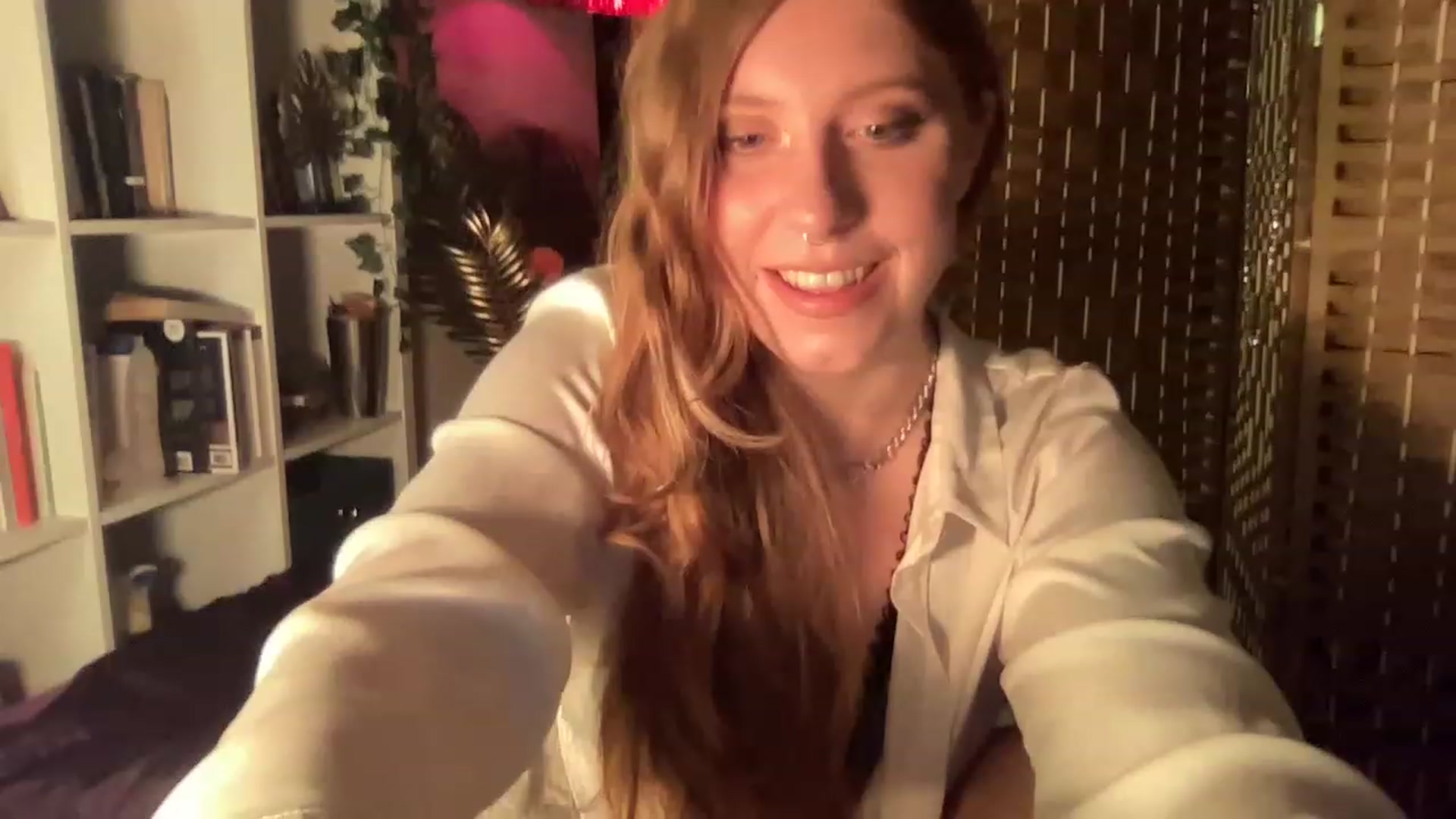 Gallery image thumbnail from GinaRabbit's myfreecams stream on, 11/28/2022, 04:46 image 13 of 20