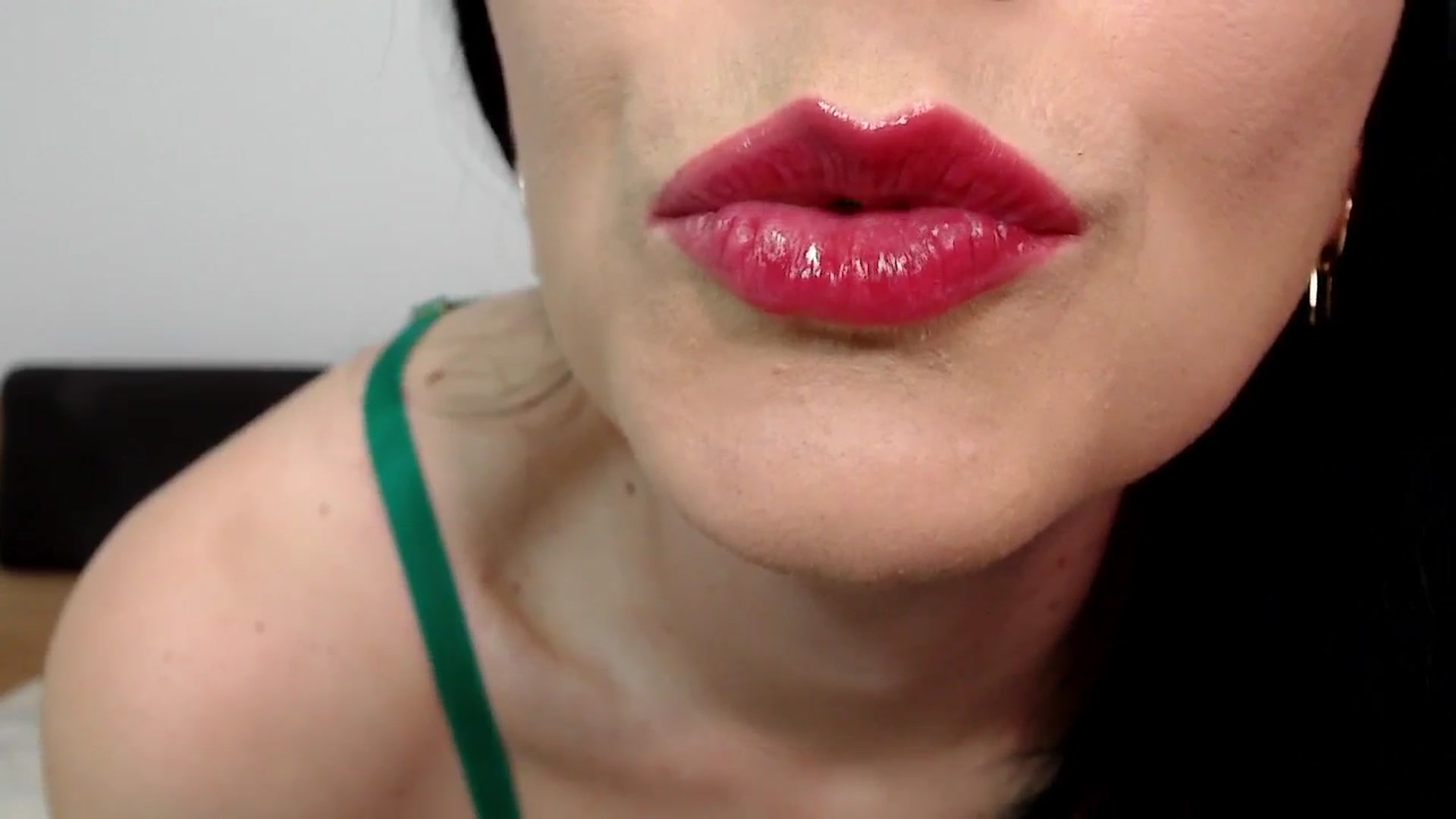 Gallery image thumbnail from Gina_Love's myfreecams stream on, 01/01/2026, 14:15 image 10 of 20