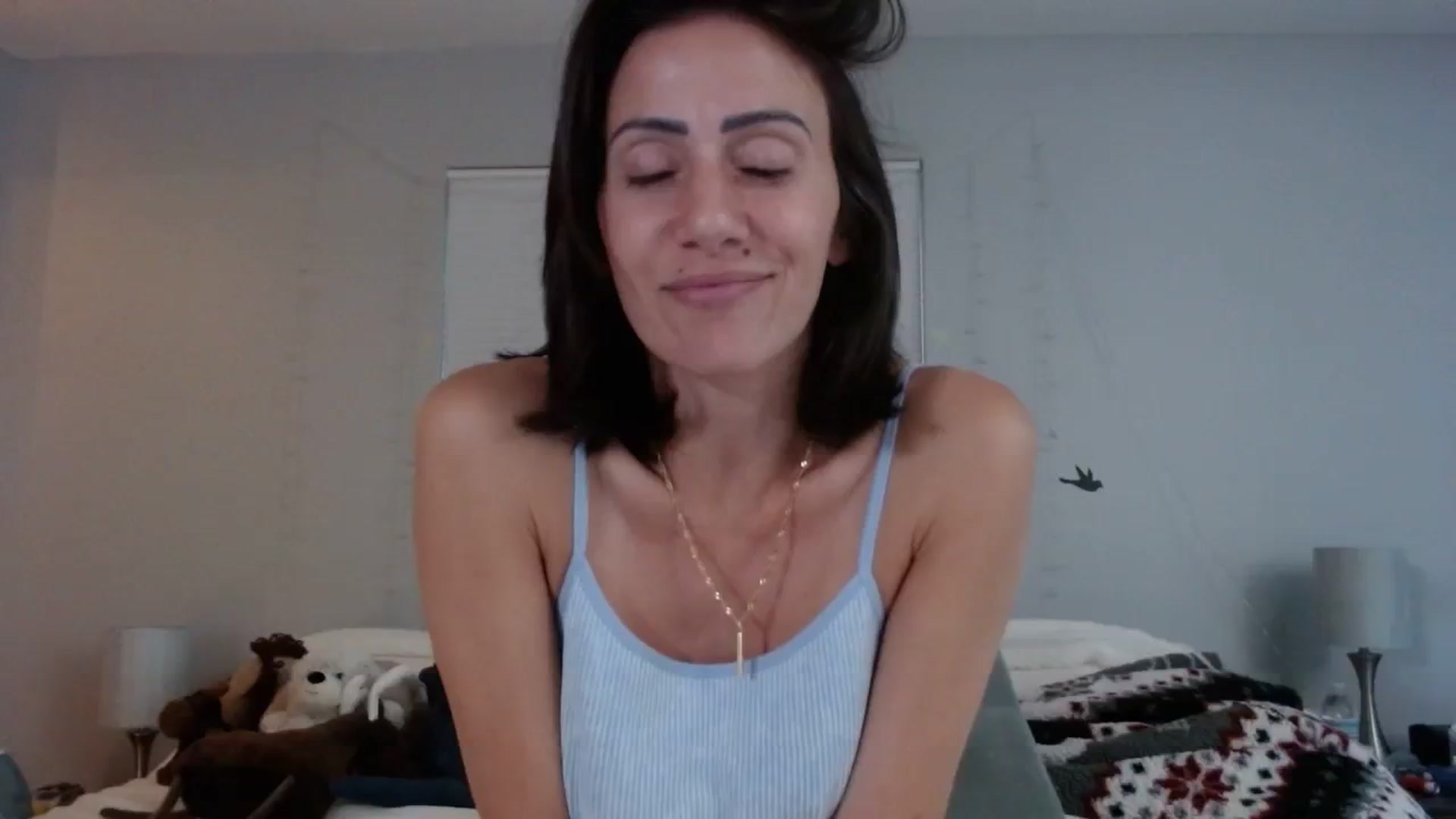 Gallery image thumbnail from Gina_Rae's myfreecams stream on, 10/03/2023, 14:40 image 14 of 20