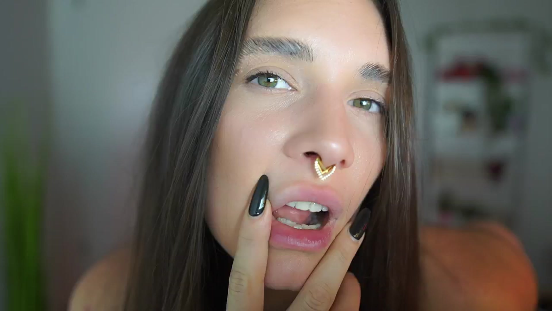 Gallery image thumbnail from Gina__cali's myfreecams stream on, 11/02/2025, 15:59 image 4 of 20