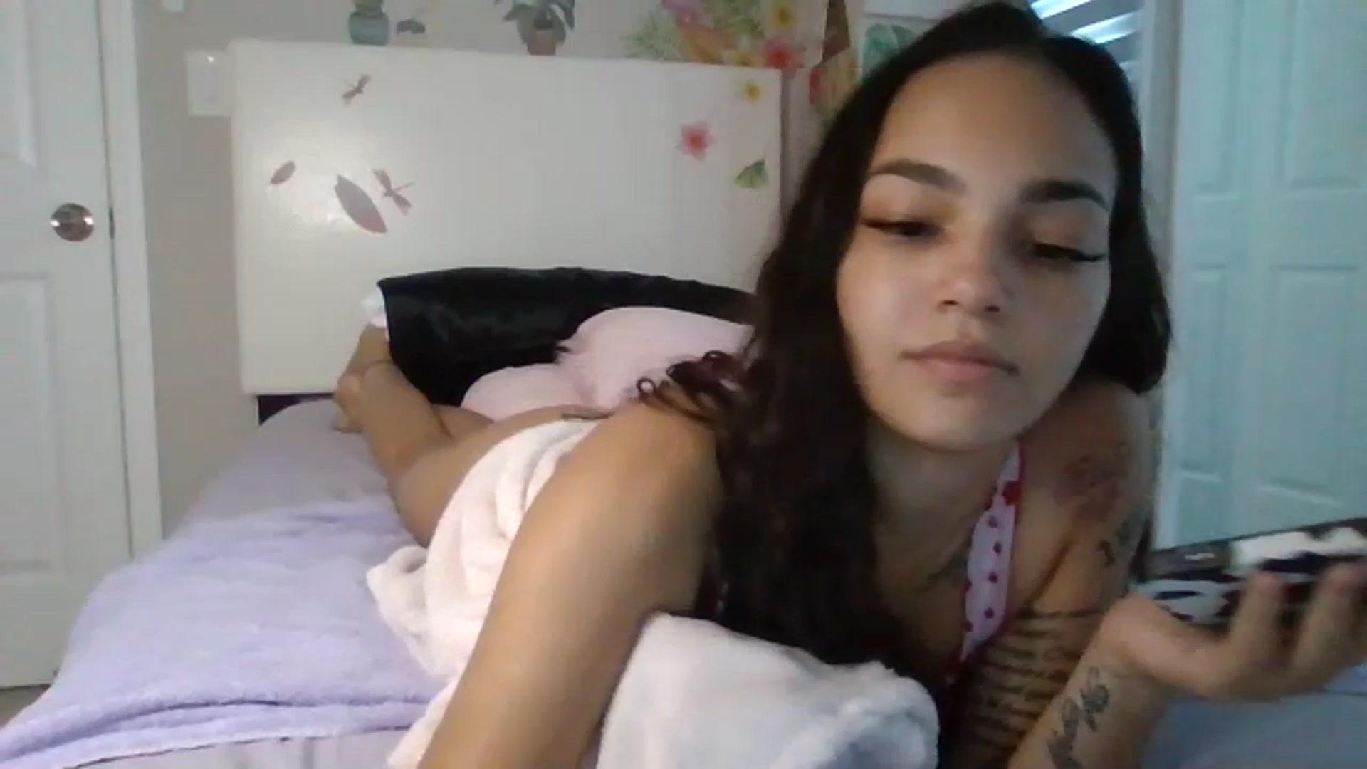 Gallery image thumbnail from Gina_ski's myfreecams stream on, 07/02/2023, 15:21 image 12 of 20
