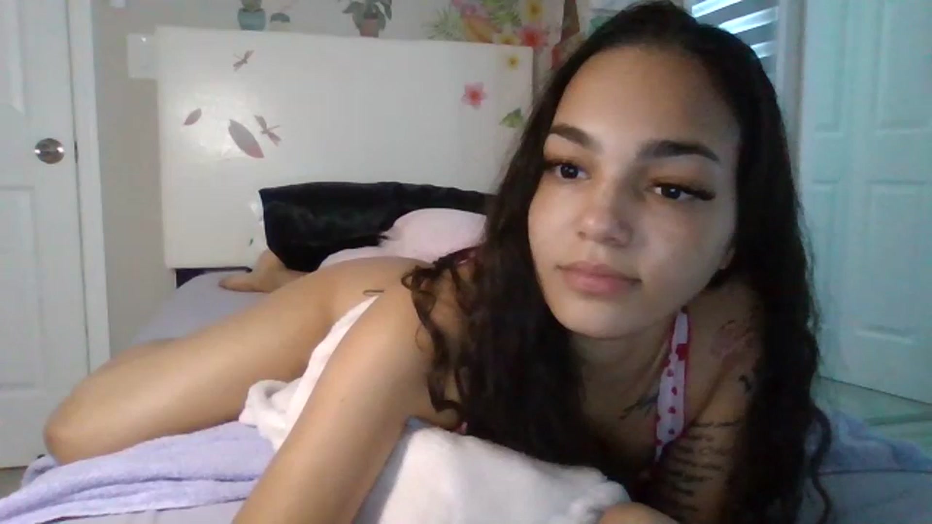 Gallery image thumbnail from Gina_ski's myfreecams stream on, 07/02/2023, 15:21 image 15 of 20