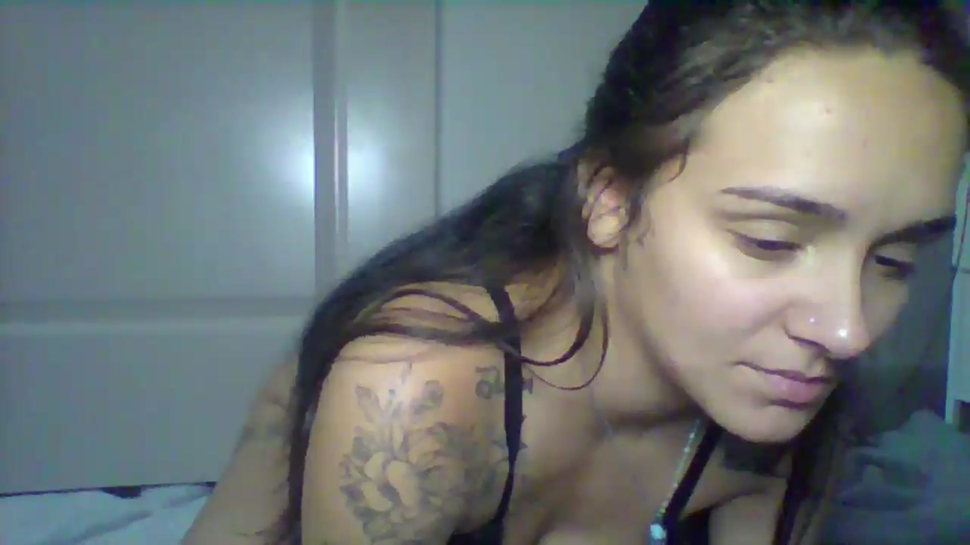 Gallery image thumbnail from Ginalove18's myfreecams stream on, 02/02/2026, 18:42 image 7 of 20