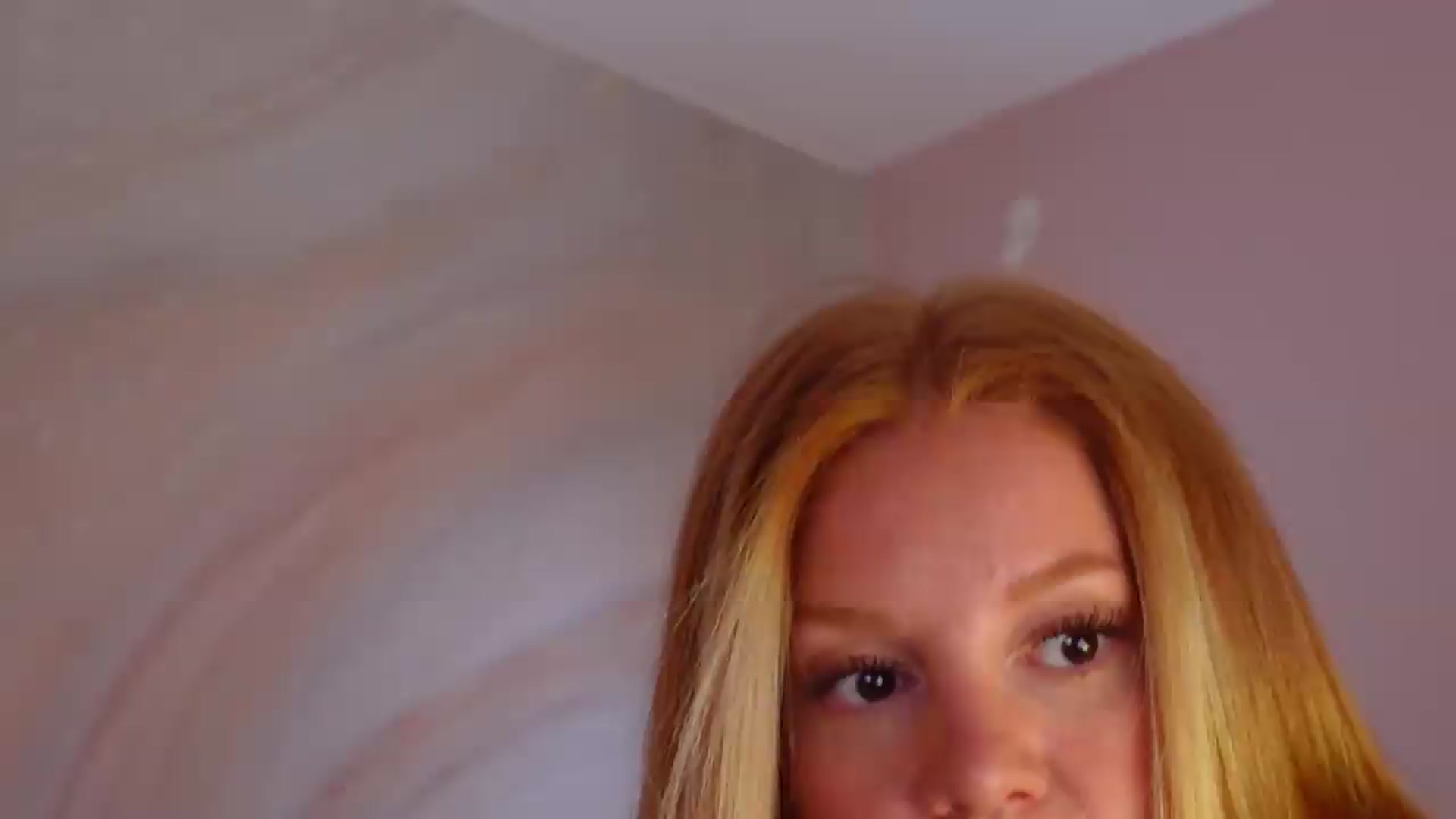 Gallery image thumbnail from GingerEllis's myfreecams stream on, 05/12/2026, 06:33 image 2 of 20