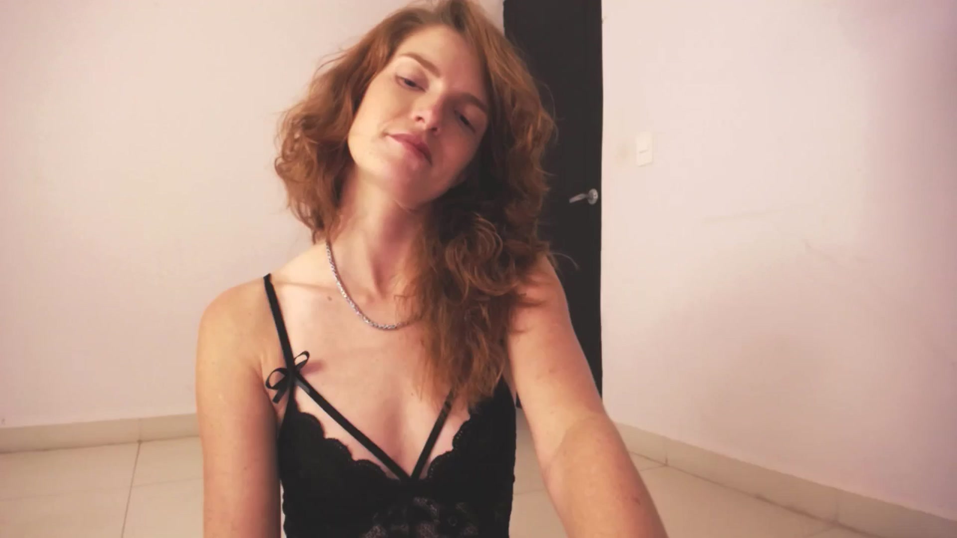 Gallery image thumbnail from GingerMFC's myfreecams stream on, 06/06/2024, 13:02 image 18 of 20