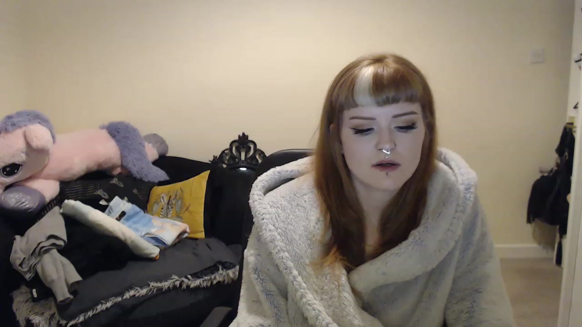 Gallery image thumbnail from GingerMinnie's myfreecams stream on, 01/02/2023, 23:32 image 5 of 20