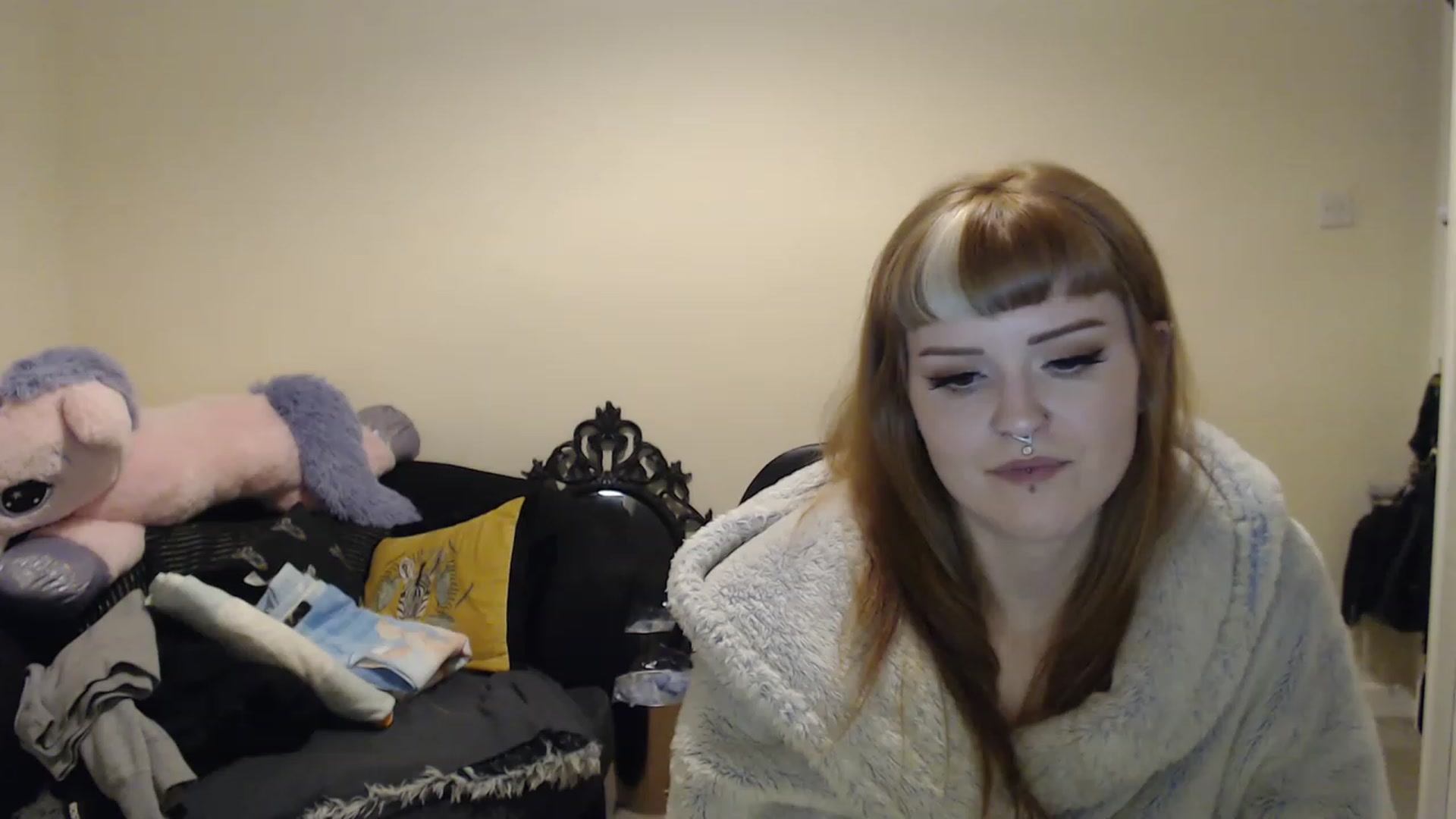 Gallery image thumbnail from GingerMinnie's myfreecams stream on, 01/02/2023, 23:32 image 12 of 20