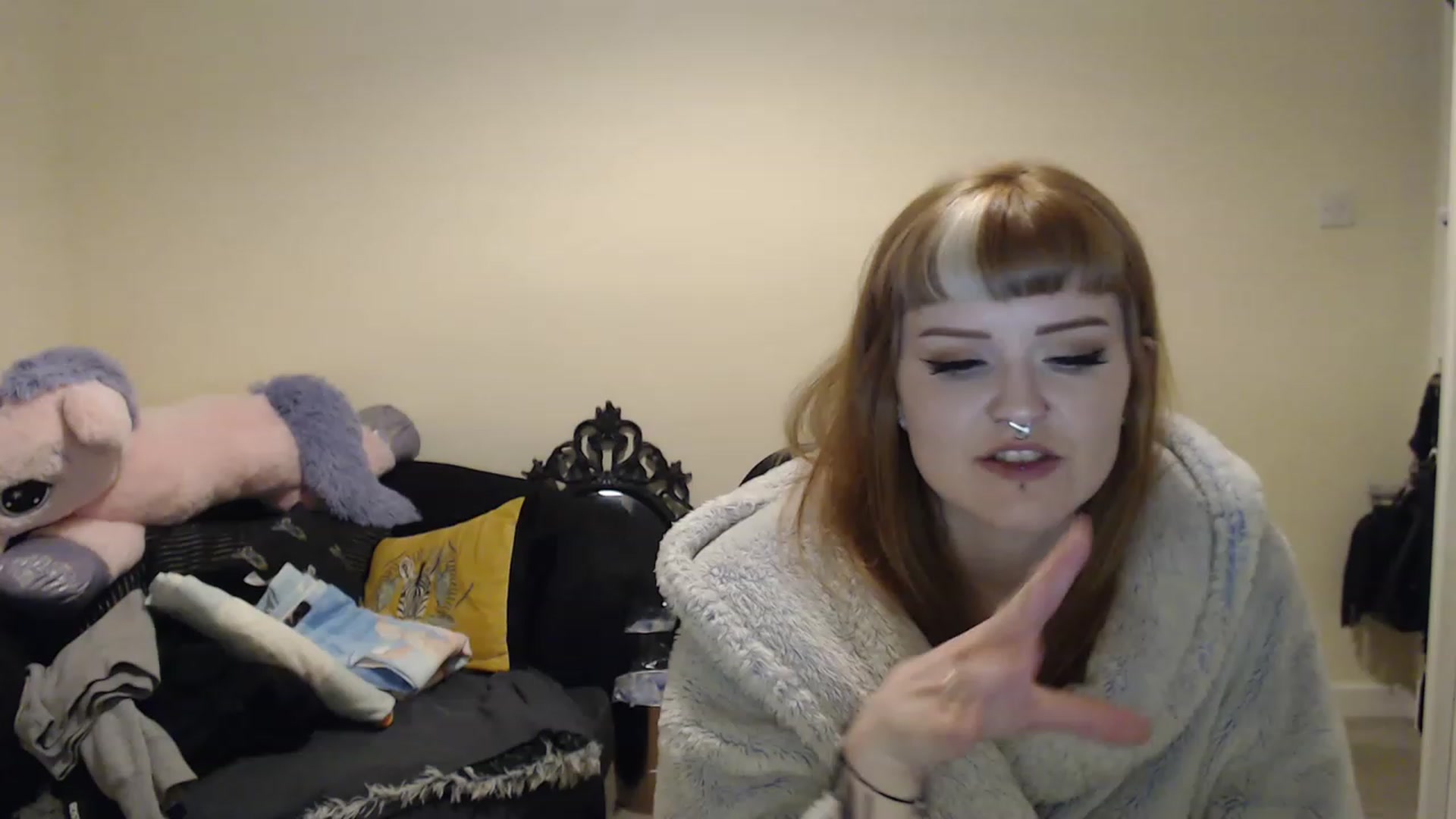Gallery image thumbnail from GingerMinnie's myfreecams stream on, 01/02/2023, 23:32 image 11 of 20