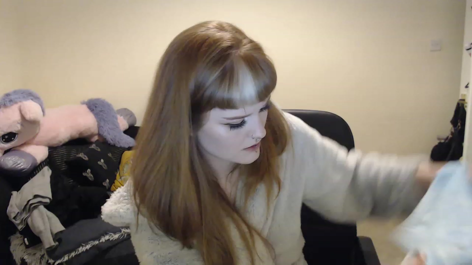Gallery image thumbnail from GingerMinnie's myfreecams stream on, 01/02/2023, 23:32 image 1 of 20