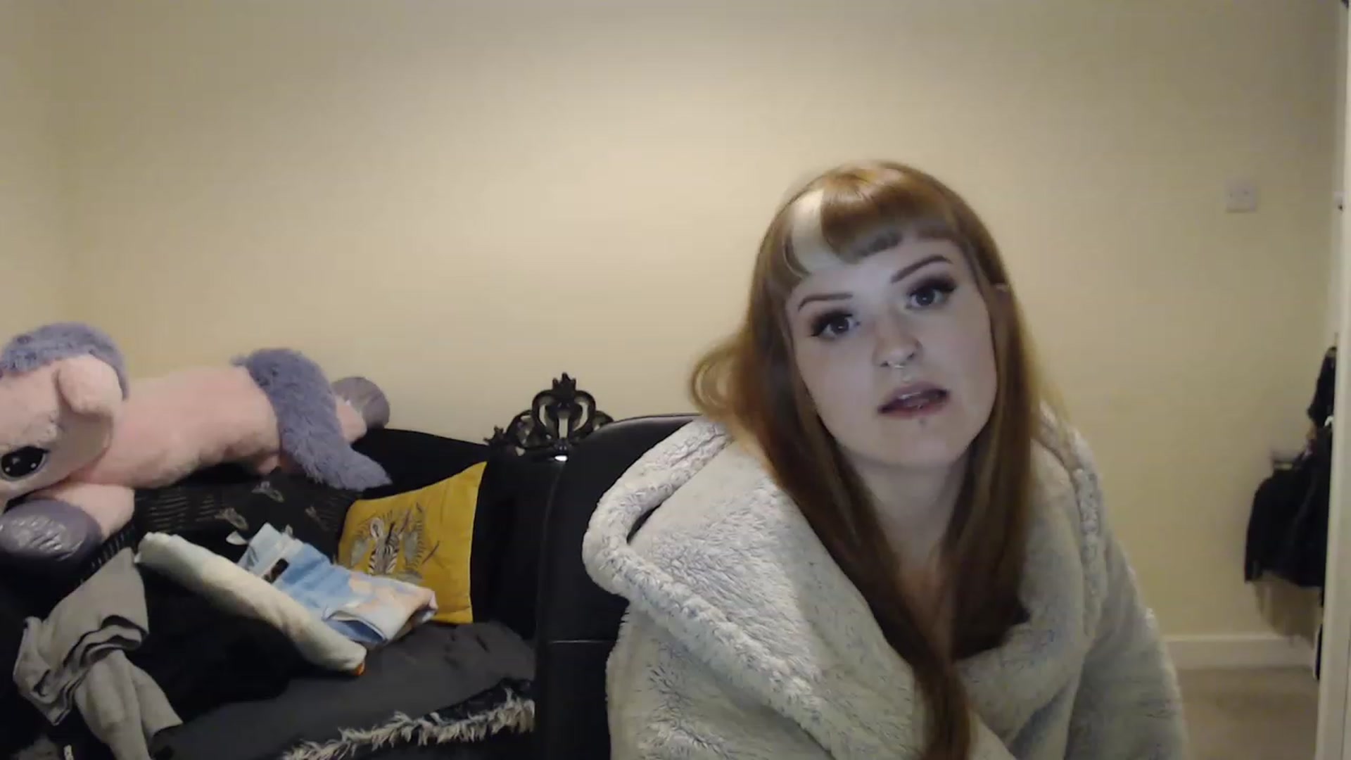 Gallery image thumbnail from GingerMinnie's myfreecams stream on, 01/02/2023, 23:32 image 13 of 20