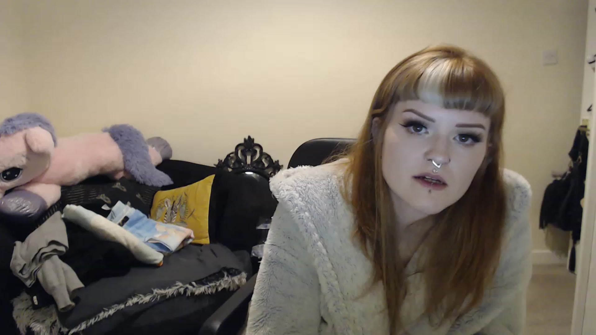 Gallery image thumbnail from GingerMinnie's myfreecams stream on, 01/02/2023, 23:32 image 4 of 20