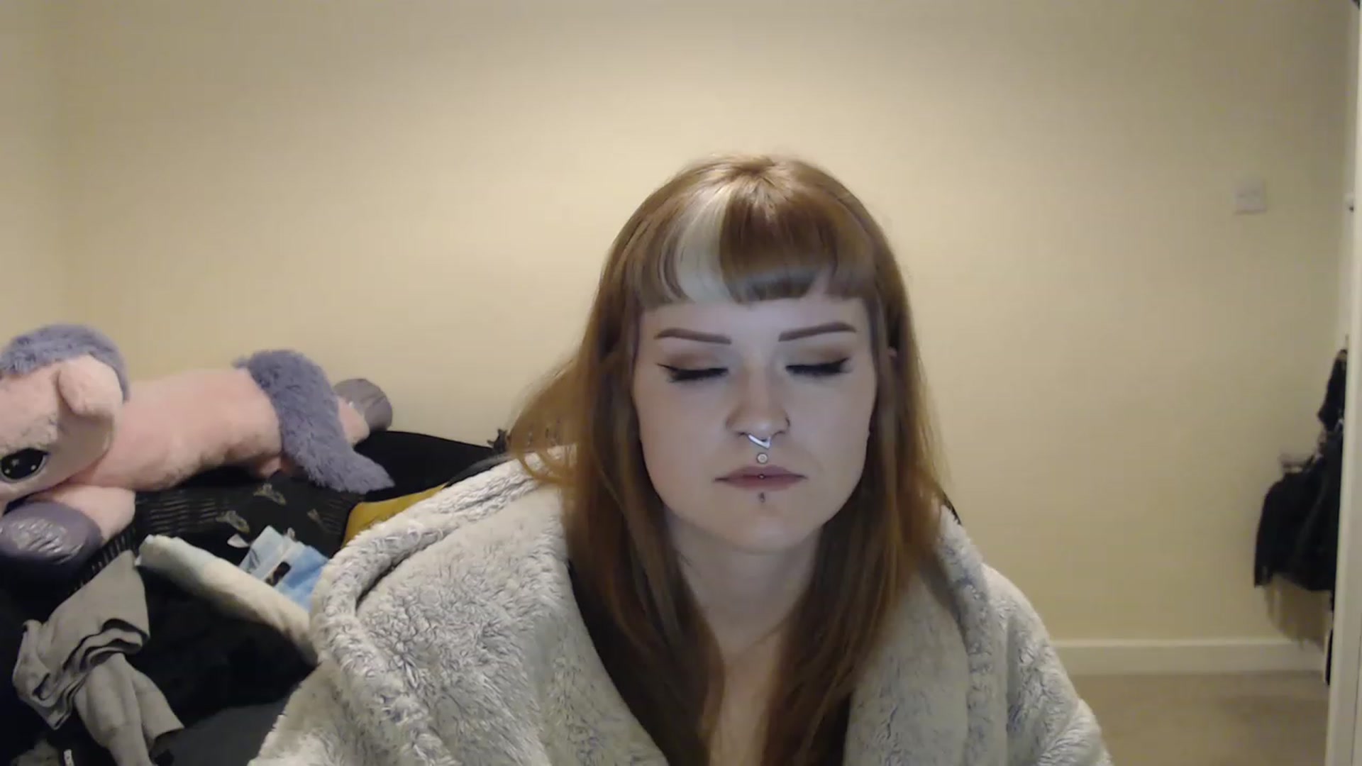 Gallery image thumbnail from GingerMinnie's myfreecams stream on, 01/02/2023, 23:32 image 15 of 20
