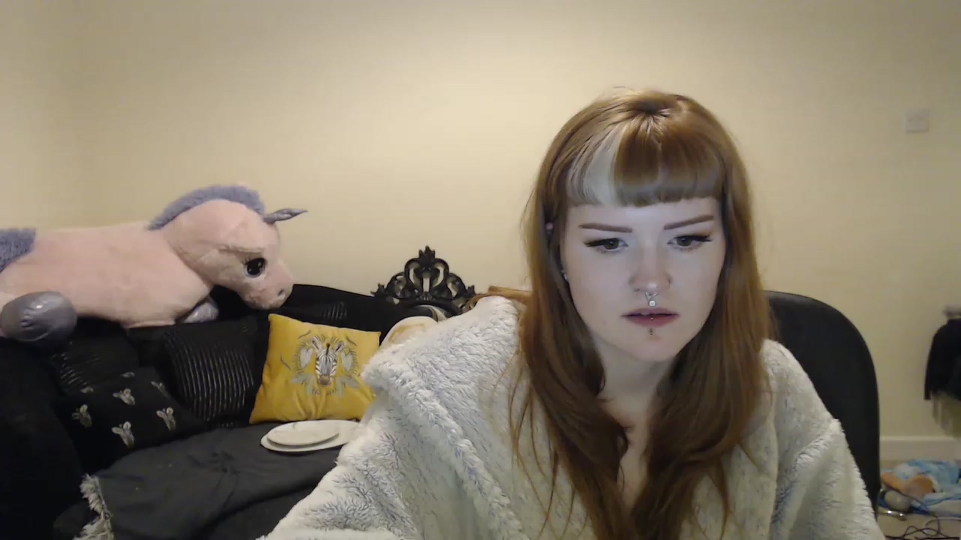 Gallery image thumbnail from GingerMinnie's myfreecams stream on, 01/04/2023, 24:04 image 18 of 20