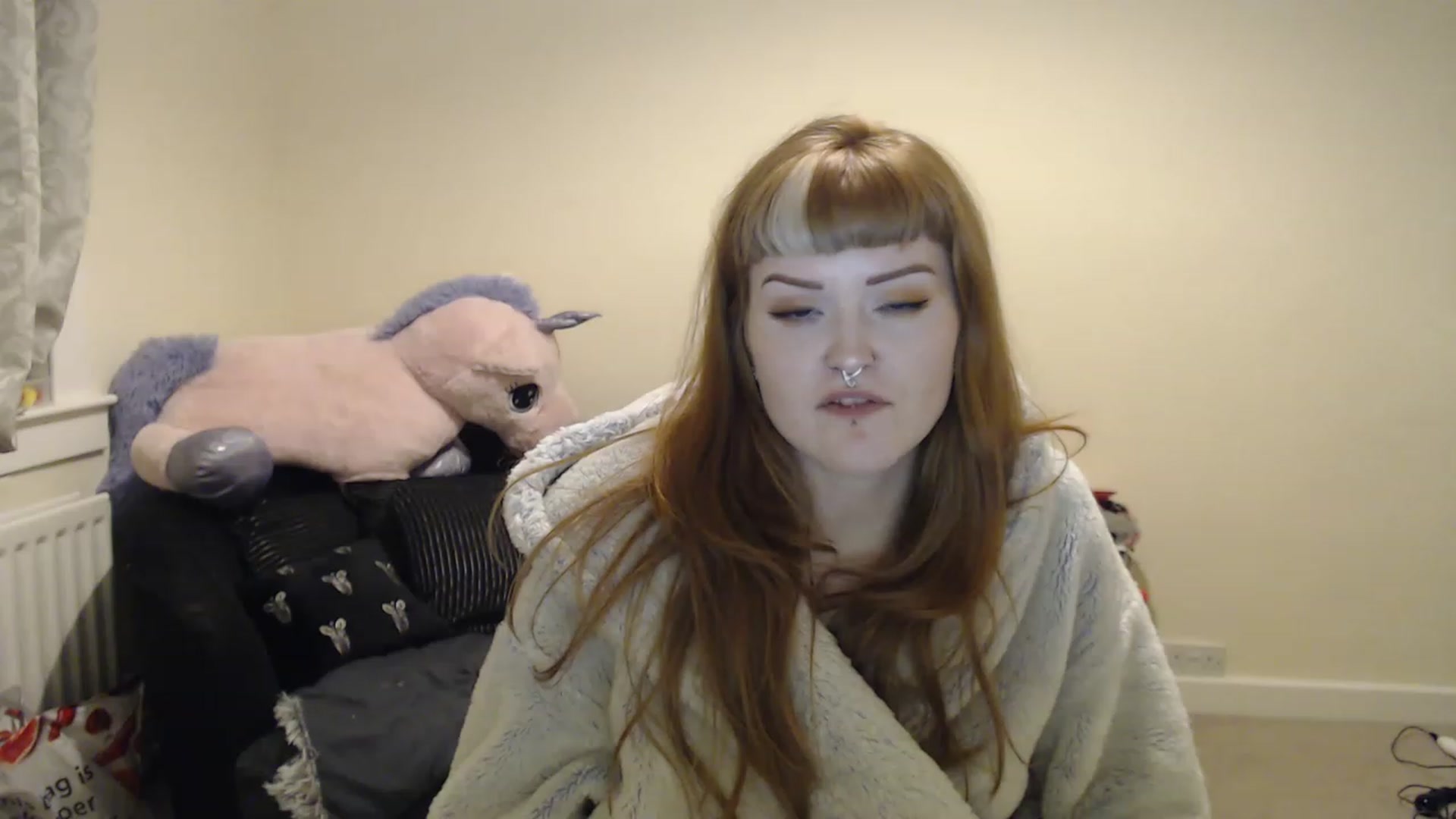 Gallery image thumbnail from GingerMinnie's myfreecams stream on, 01/04/2023, 24:04 image 5 of 20