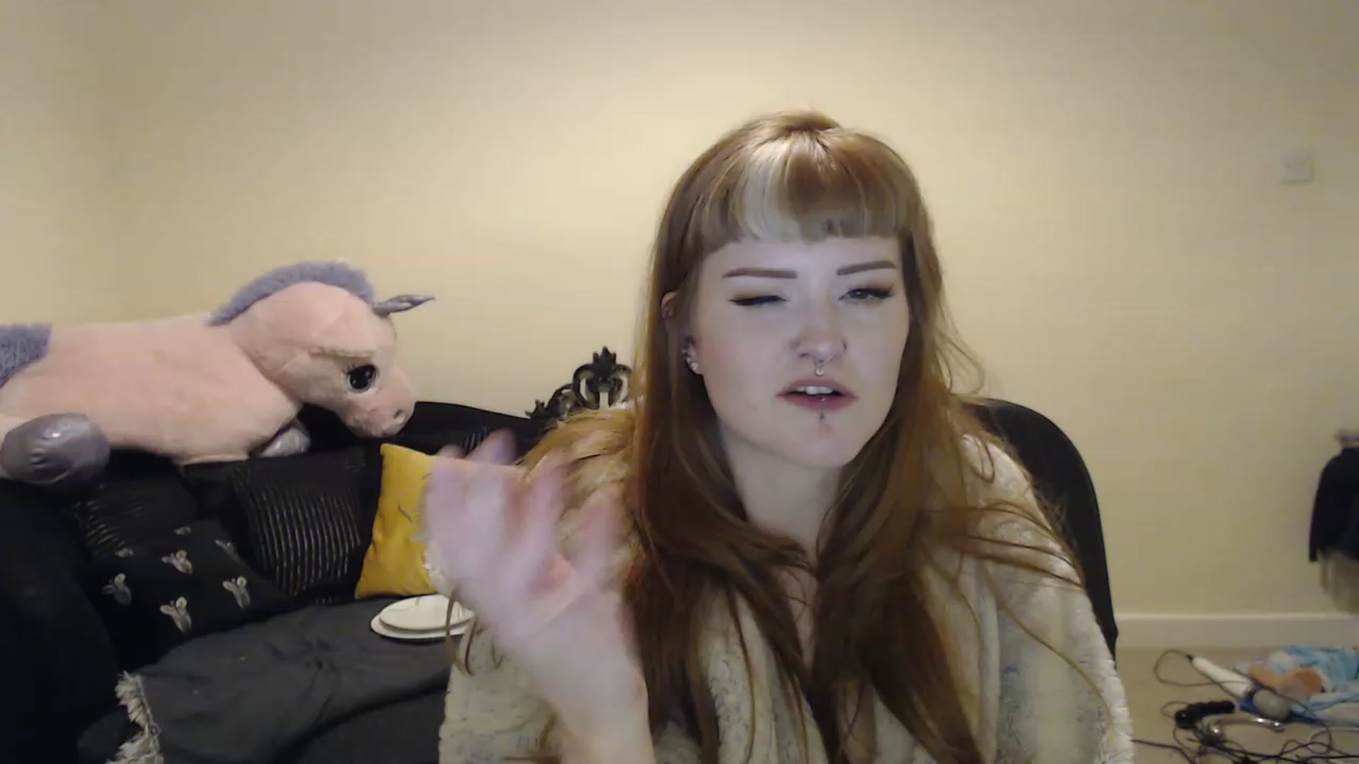Gallery image thumbnail from GingerMinnie's myfreecams stream on, 01/04/2023, 24:04 image 10 of 20