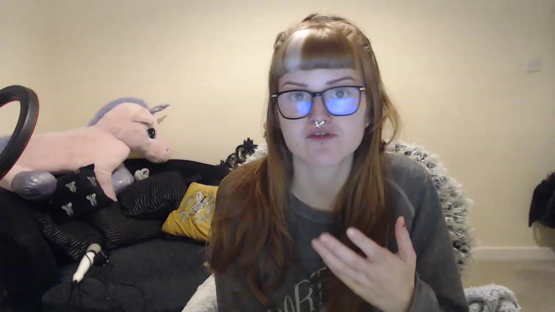 Gallery image thumbnail from GingerMinnie's myfreecams stream on, 01/10/2023, 23:28 image 17 of 20