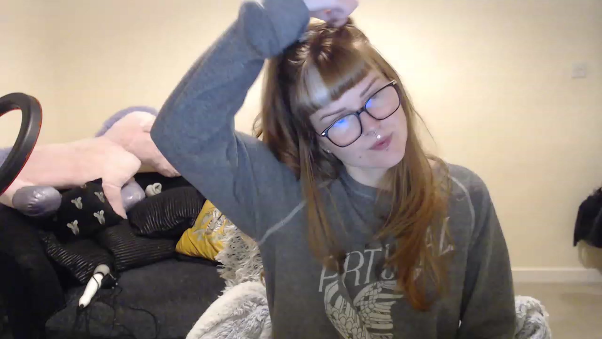 Gallery image thumbnail from GingerMinnie's myfreecams stream on, 01/10/2023, 23:28 image 13 of 20