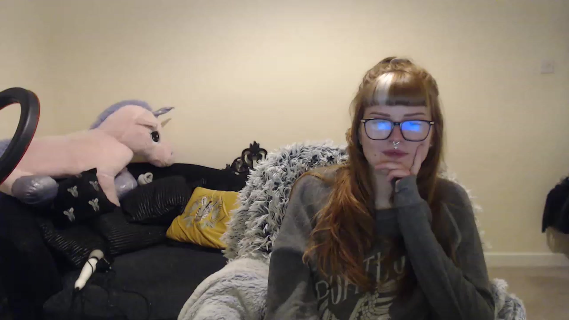 Gallery image thumbnail from GingerMinnie's myfreecams stream on, 01/10/2023, 23:28 image 3 of 20