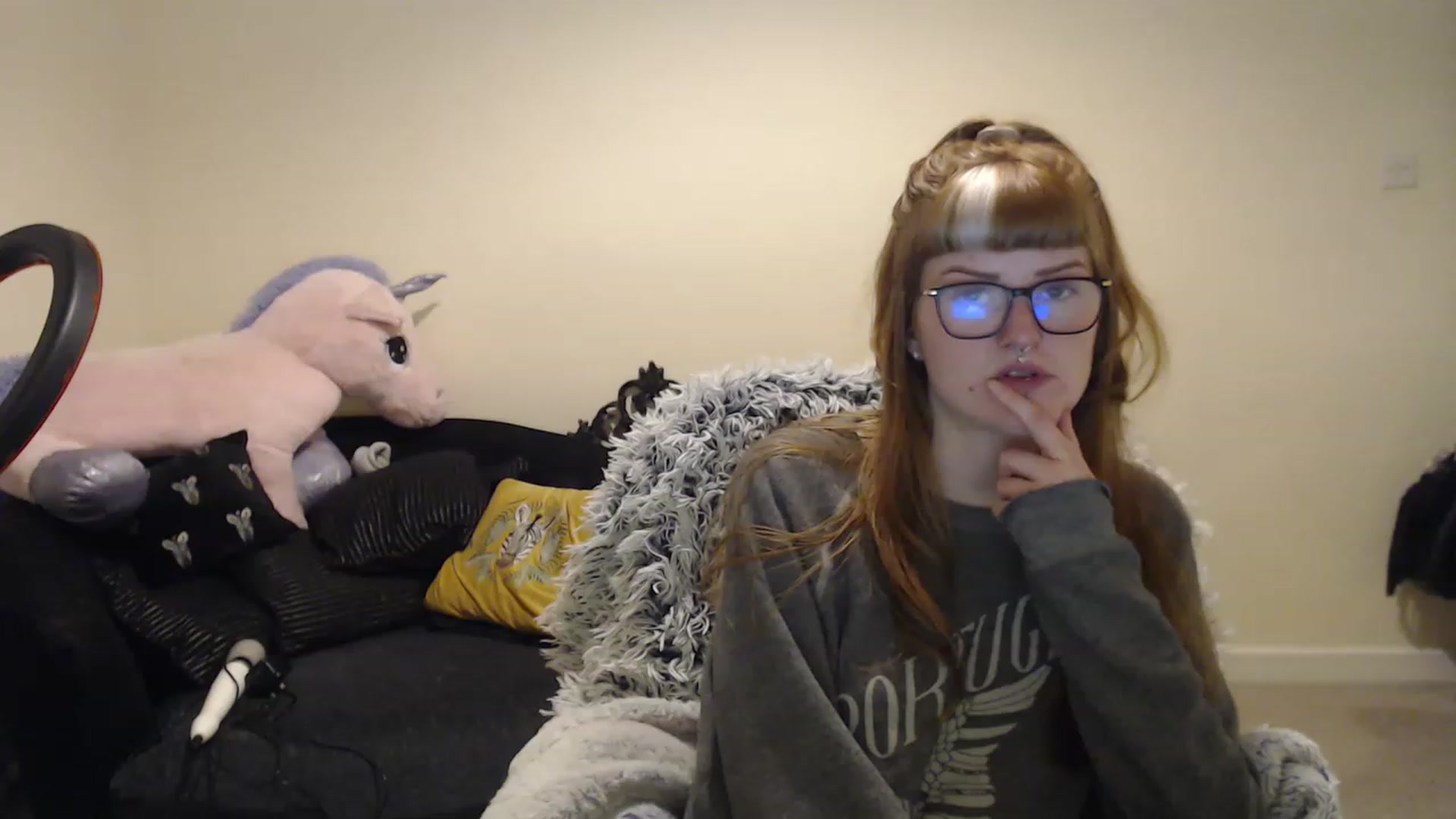 Gallery image thumbnail from GingerMinnie's myfreecams stream on, 01/10/2023, 23:28 image 15 of 20