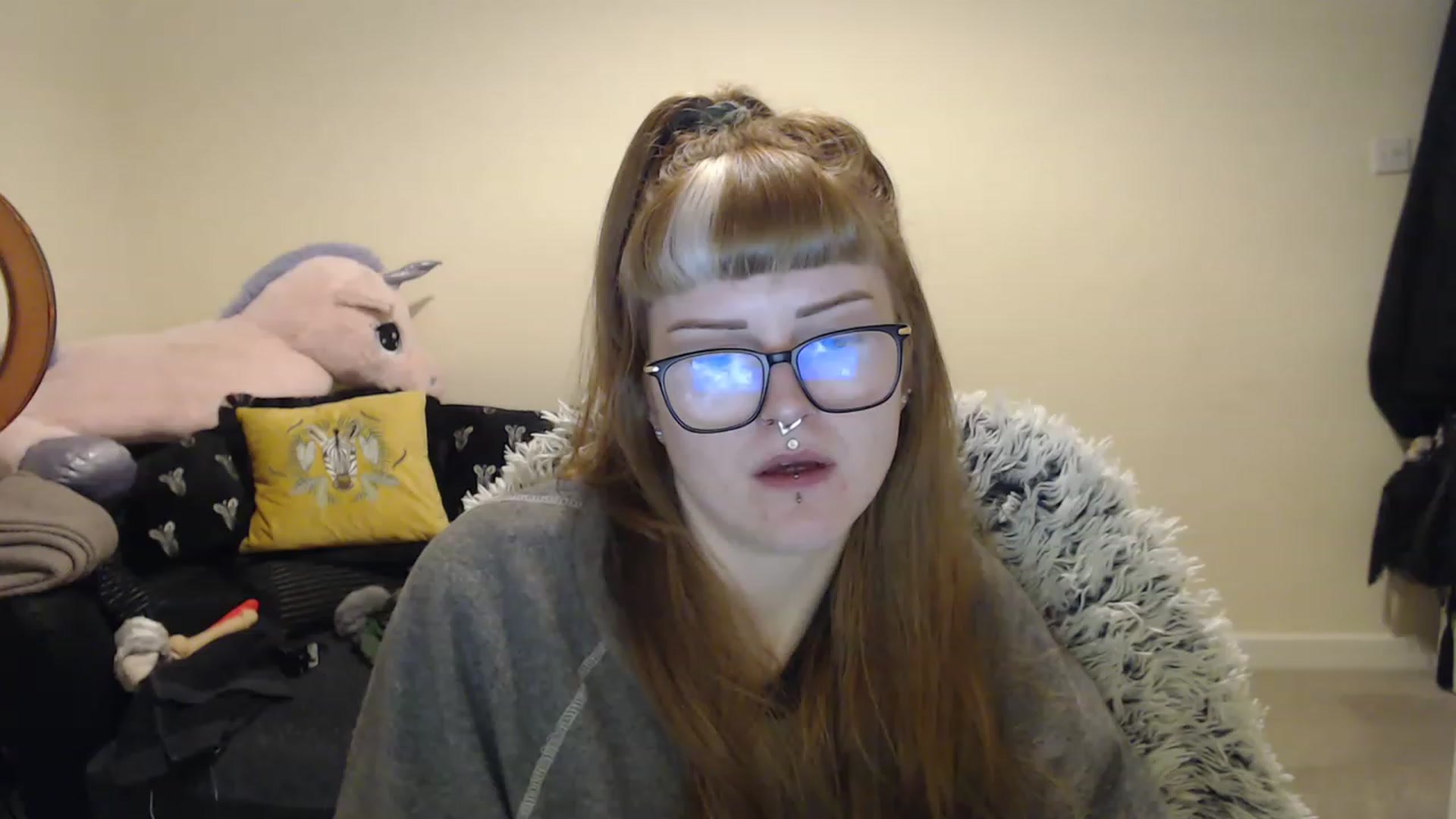 Gallery image thumbnail from GingerMinnie's myfreecams stream on, 01/19/2023, 23:19 image 8 of 20