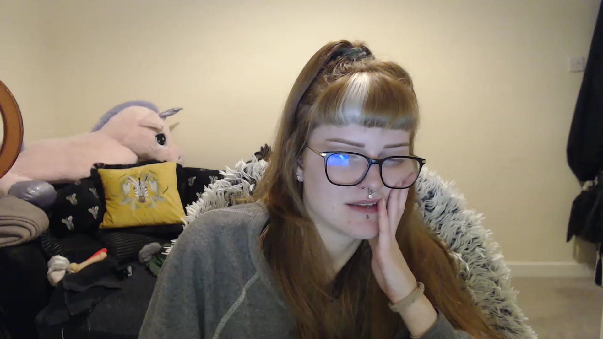 Gallery image thumbnail from GingerMinnie's myfreecams stream on, 01/19/2023, 23:19 image 15 of 20
