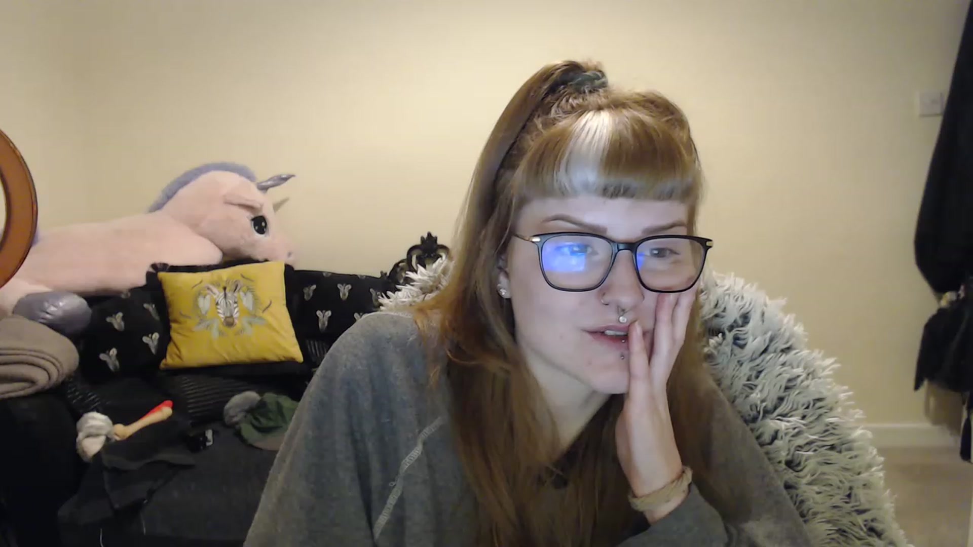 Gallery image thumbnail from GingerMinnie's myfreecams stream on, 01/19/2023, 23:19 image 3 of 20