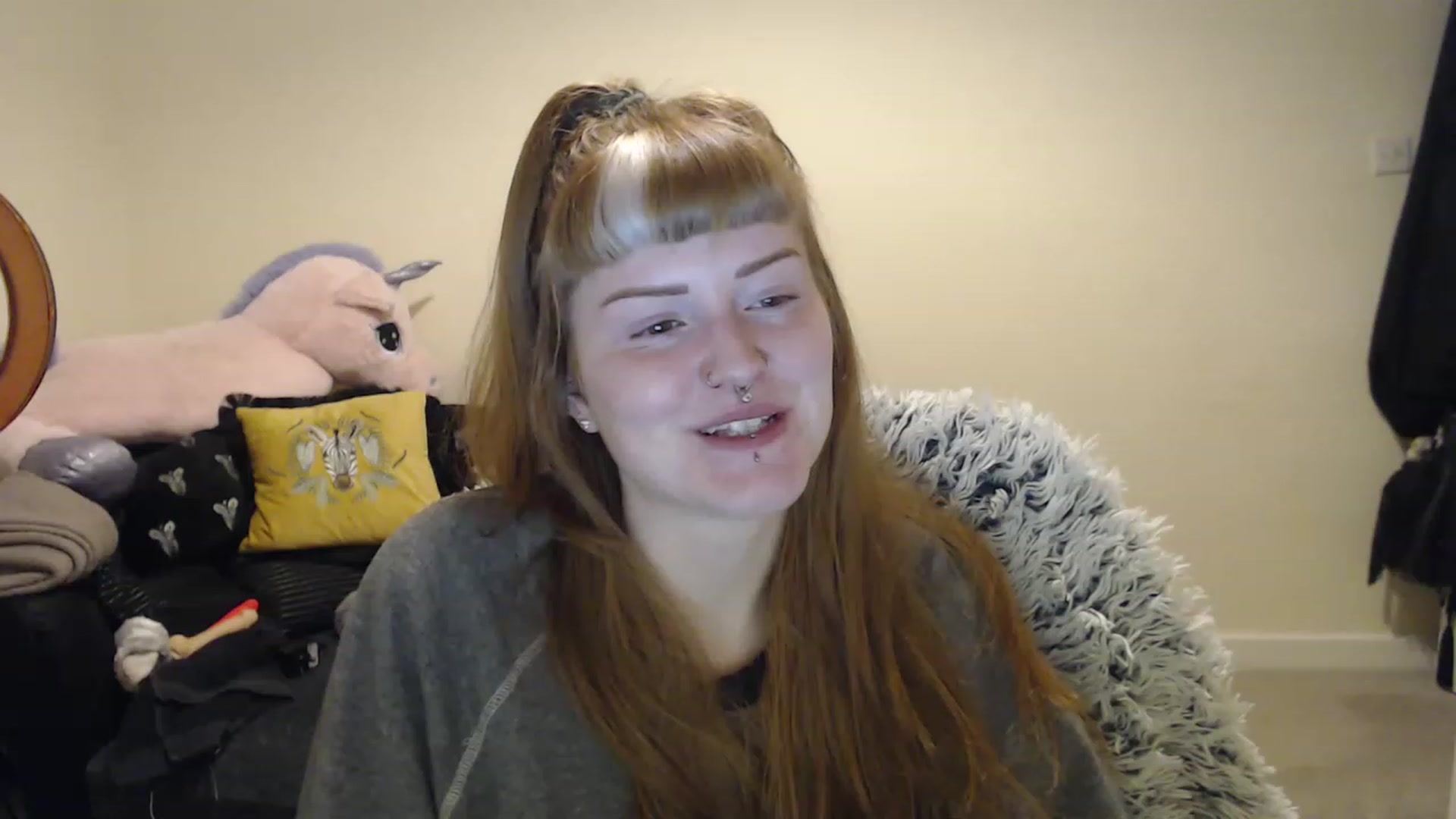 Gallery image thumbnail from GingerMinnie's myfreecams stream on, 01/19/2023, 23:19 image 16 of 20