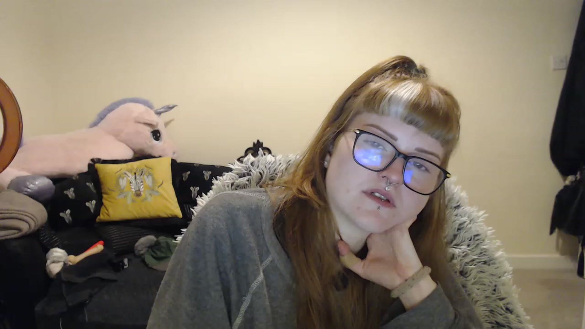 Gallery image thumbnail from GingerMinnie's myfreecams stream on, 01/19/2023, 23:19 image 4 of 20