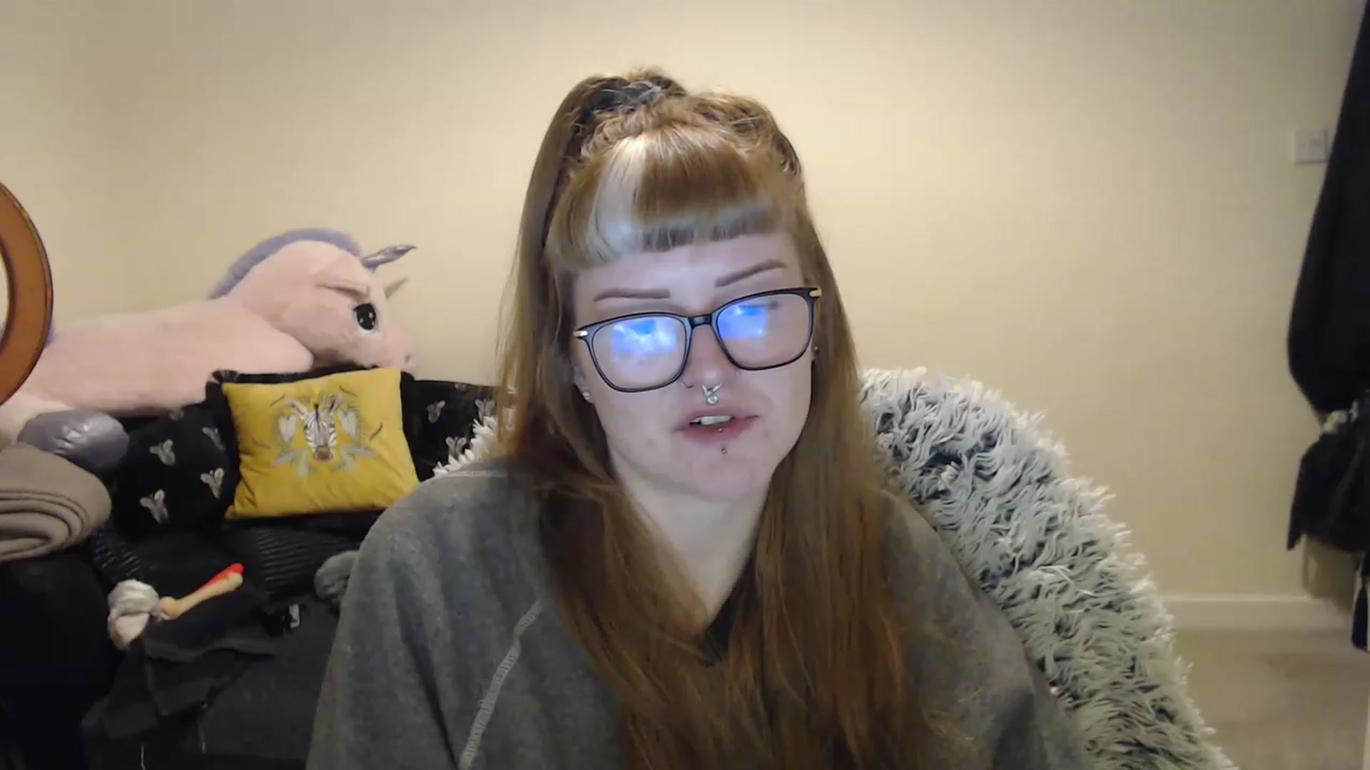 Gallery image thumbnail from GingerMinnie's myfreecams stream on, 01/19/2023, 23:19 image 9 of 20