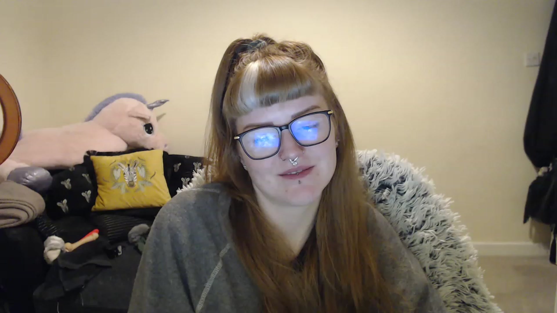 Gallery image thumbnail from GingerMinnie's myfreecams stream on, 01/19/2023, 23:19 image 7 of 20