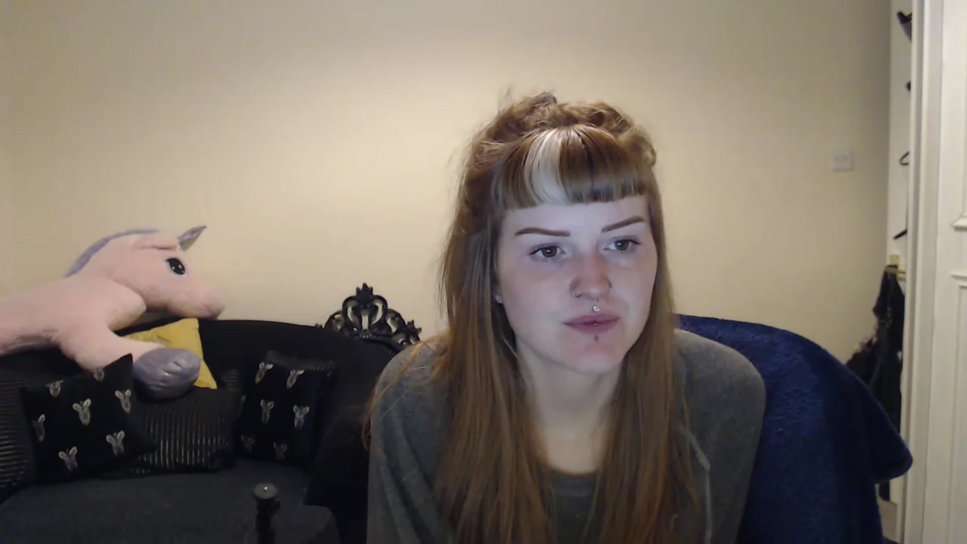 Gallery image thumbnail from GingerMinnie's myfreecams stream on, 03/28/2023, 21:12 image 9 of 20