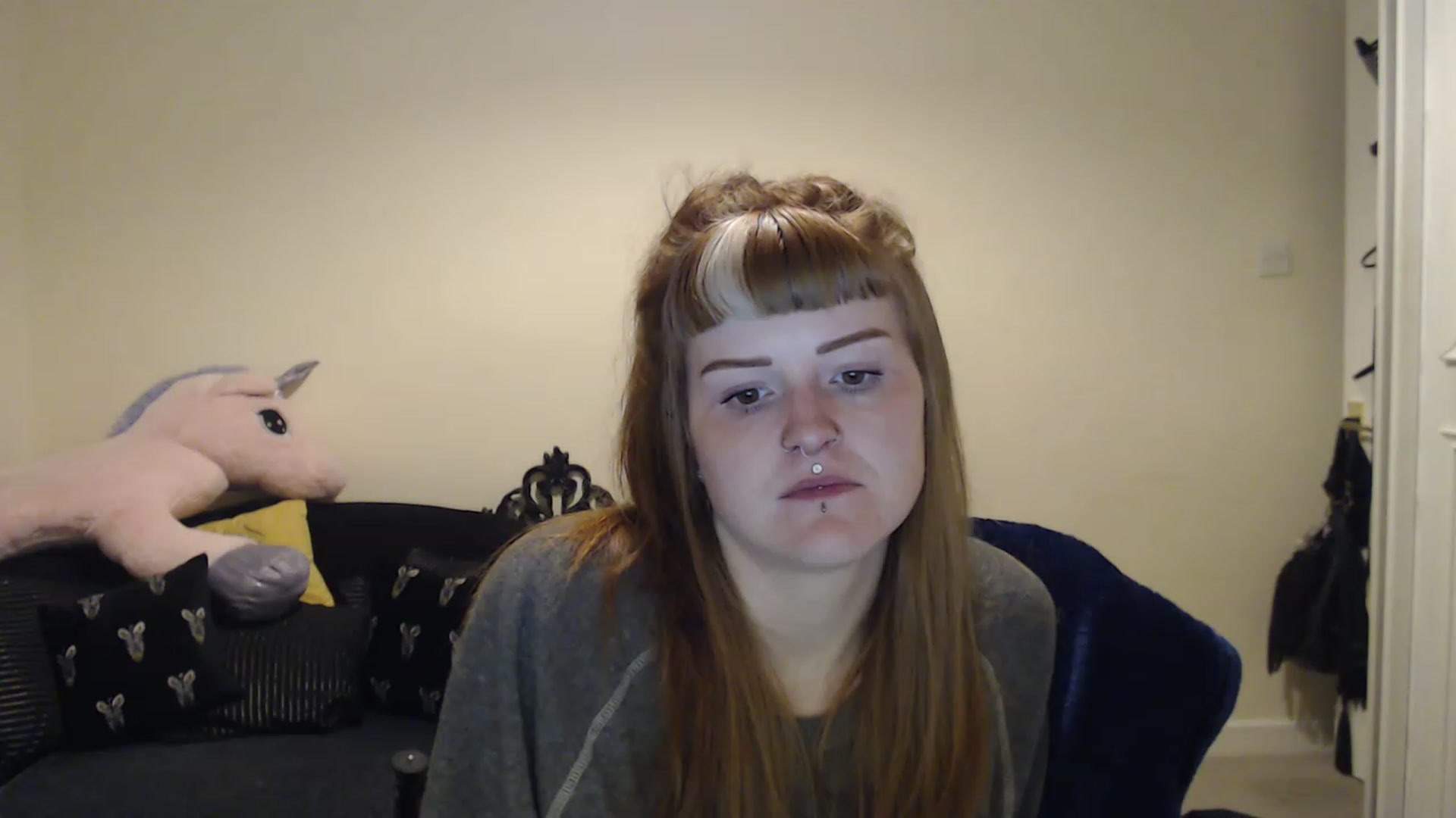 Gallery image thumbnail from GingerMinnie's myfreecams stream on, 03/28/2023, 21:12 image 13 of 20