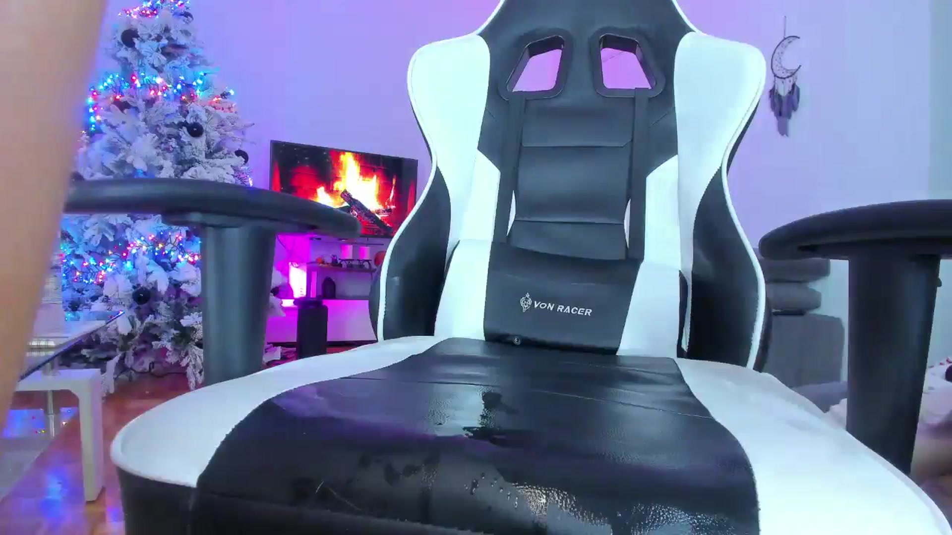 Gallery image thumbnail from GingerVi's myfreecams stream on, 01/15/2024, 02:09 image 14 of 20