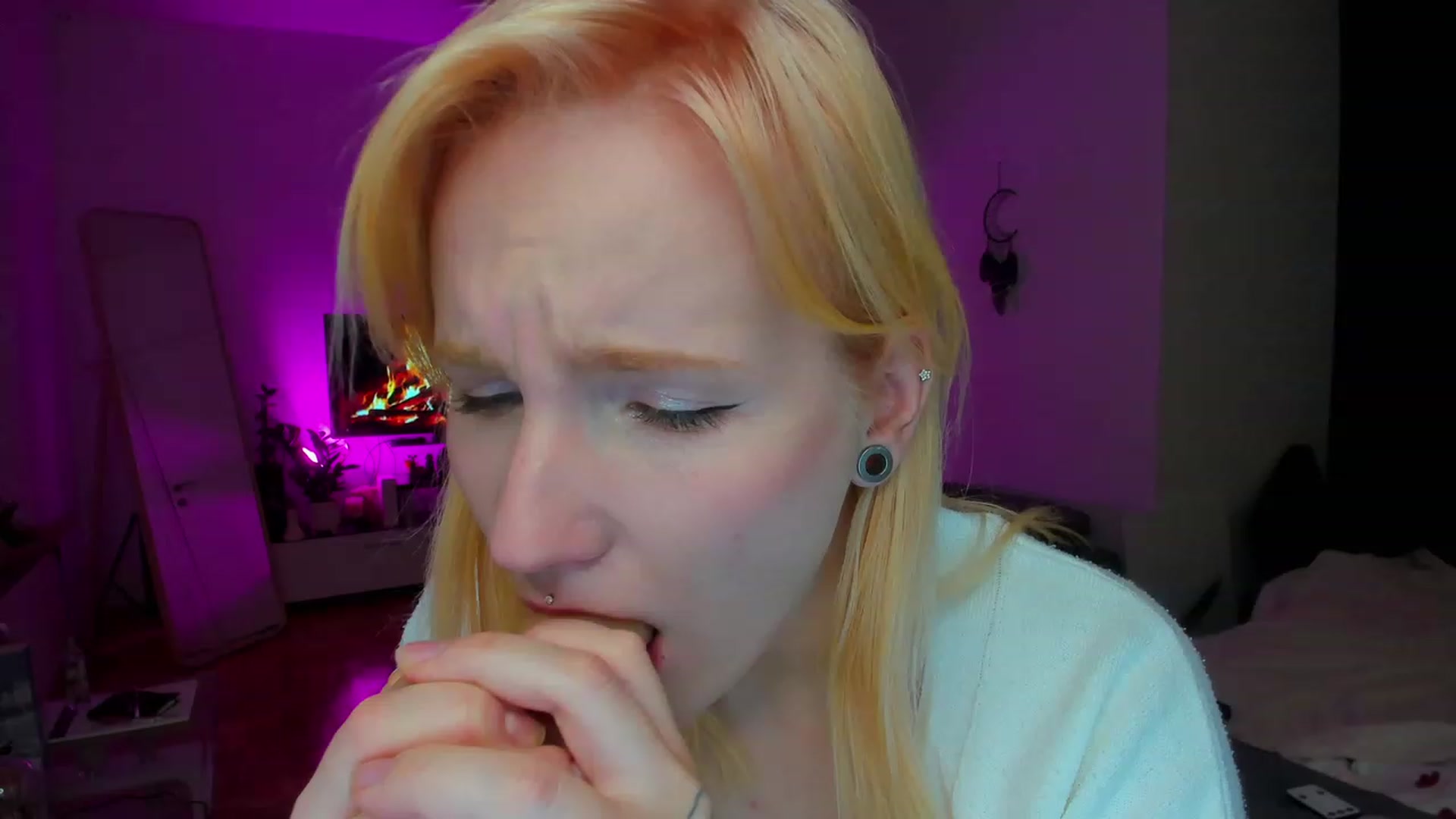 Gallery image thumbnail from GingerVi's myfreecams stream on, 01/29/2024, 02:52 image 5 of 20
