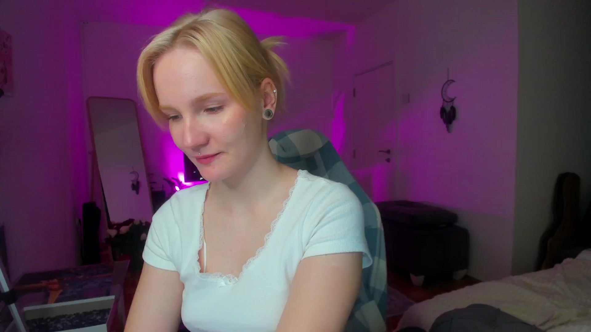 Gallery image thumbnail from GingerVi's myfreecams stream on, 02/18/2024, 02:27 image 13 of 20