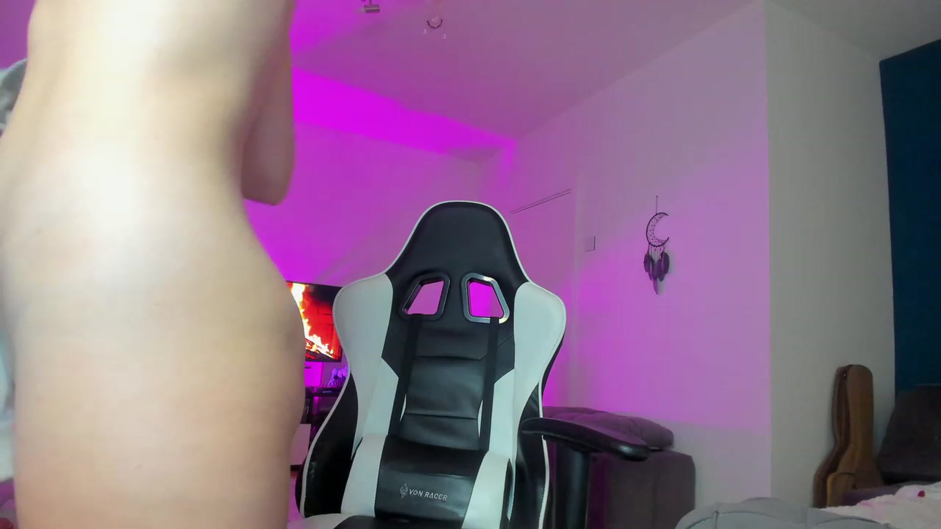 Gallery image thumbnail from GingerVi's myfreecams stream on, 02/18/2024, 03:23 image 17 of 20